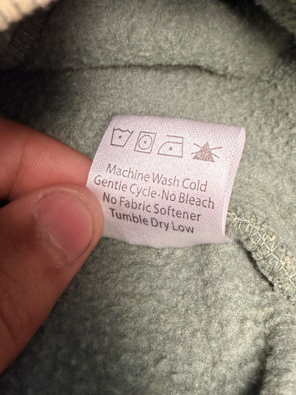 The GV Gallery Raspberry Hills Sunset Logo Zip Up Size US L / EU 52-54 / 3 - 5 Thumbnail