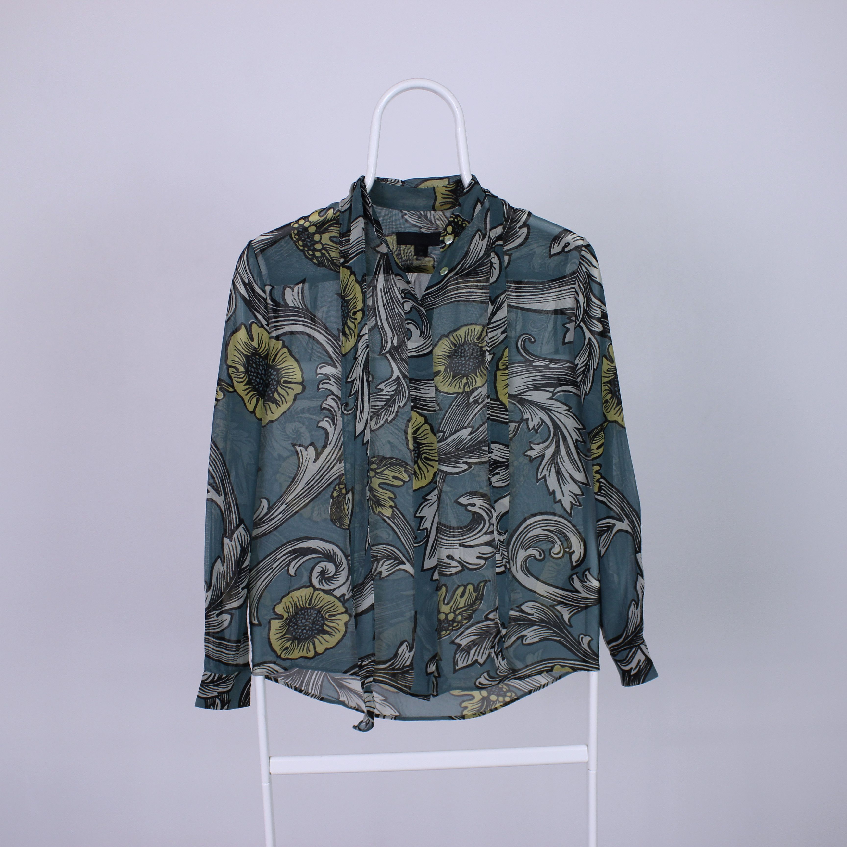 Burberry Burberry Prosum shirt button Ups multi logo flowers silk Size S / US 4 / IT 40 - 2 Thumbnail