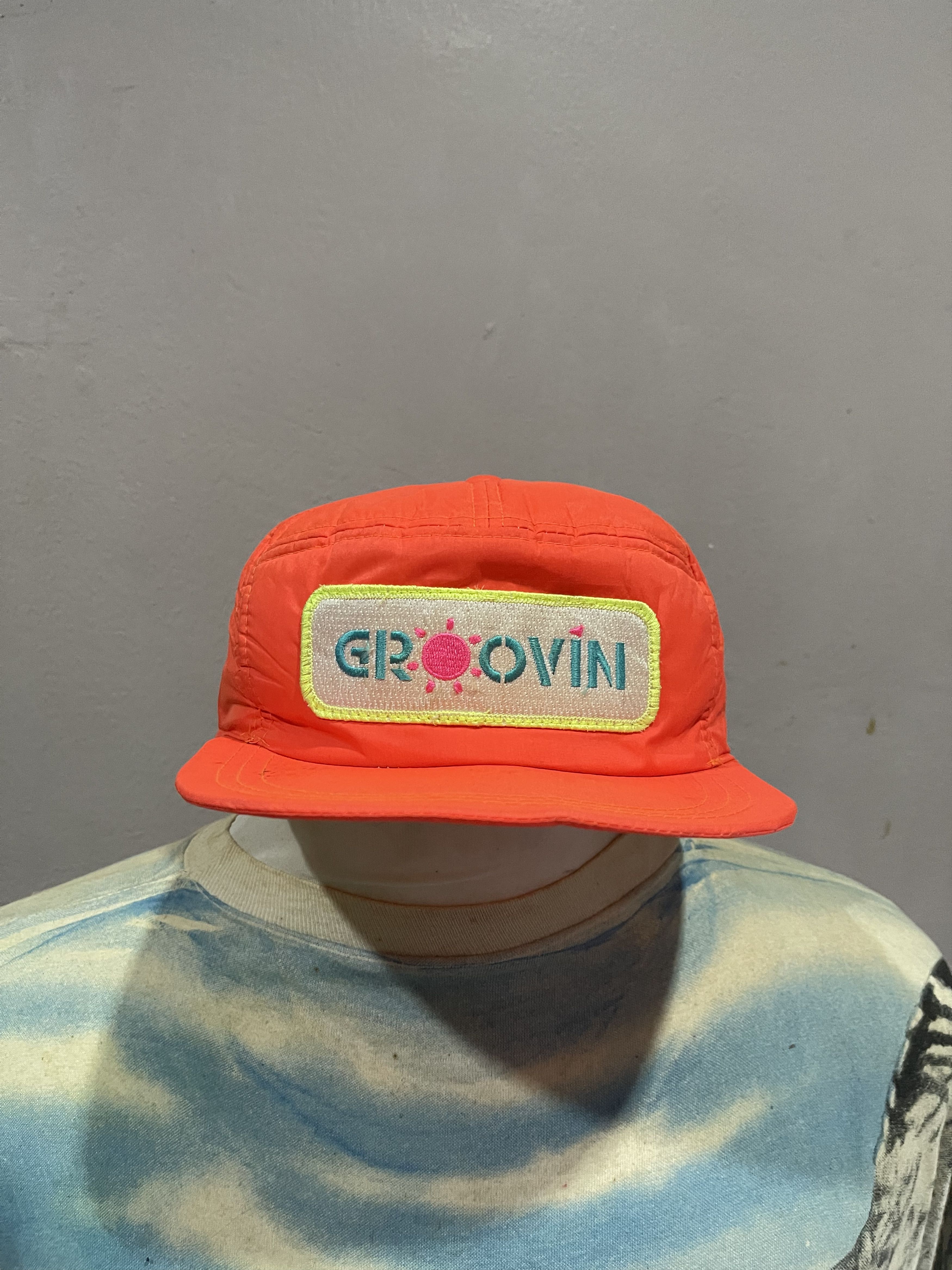 Vintage Vintage Groovin Ski Cap with Ear Flap Size ONE SIZE - 1 Thumbnail