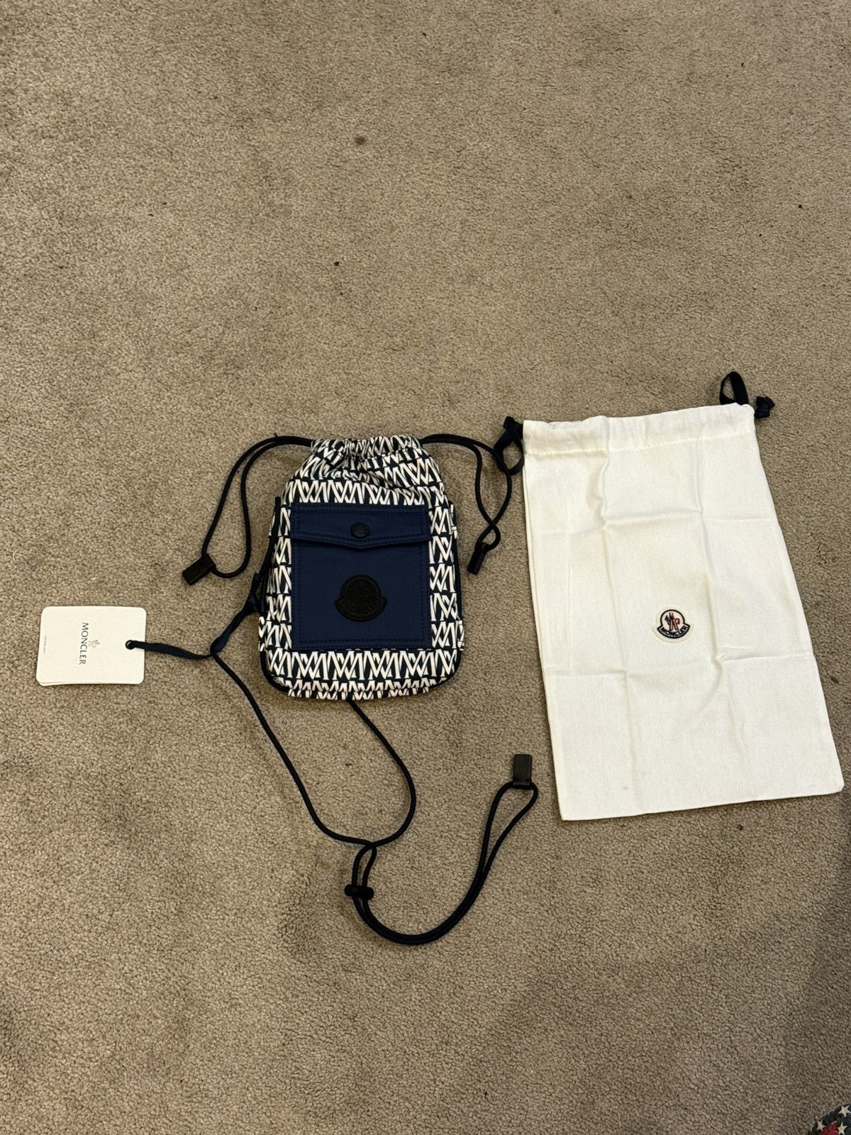Moncler Moncler Makaio cross body monogram bag blue/white Size ONE SIZE - 2 Thumbnail