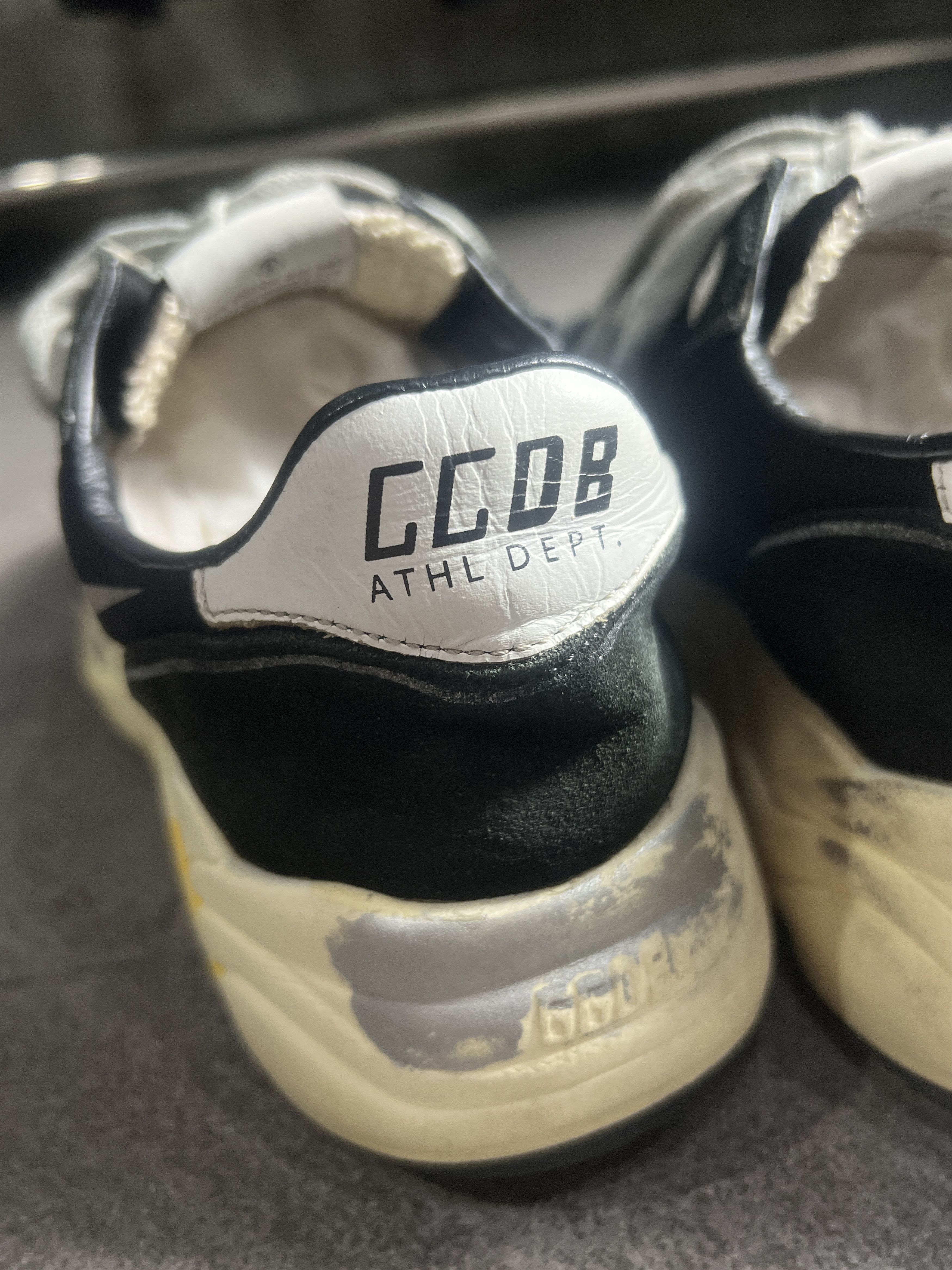 Golden Goose Golden Goose Running Sole Black Silver Star Size 39 Size US 9 / IT 39 - 6 Thumbnail