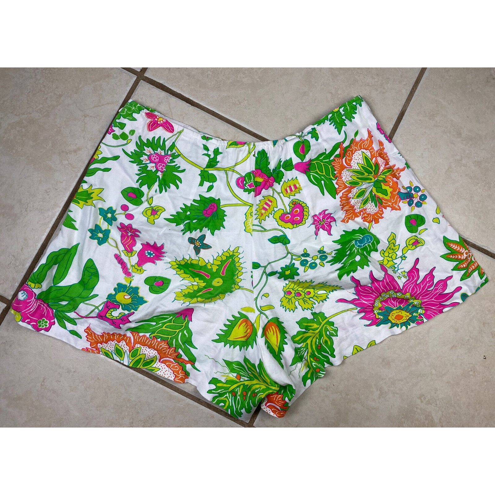 Gretchen Scott Gretchen Scott White Pink Green Floral Mid Rise Shorts Linen Size 33" - 6 Thumbnail