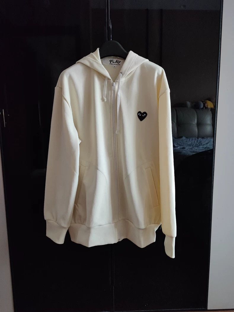 Comme des Garcons Comme Des Garcons Play Men's Sweater Size US XL / EU 56 / 4 - 1 Thumbnail