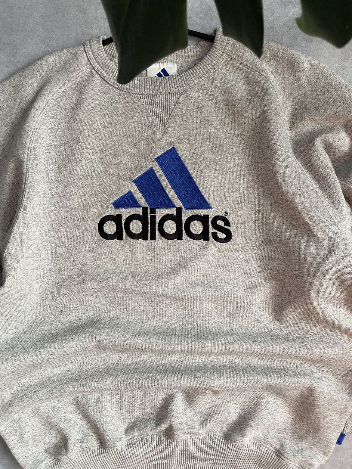 Adidas Adidas Streetwear Vintage Big Logo Sweatshirt Size US S / EU 44-46 / 1 - 3 Thumbnail