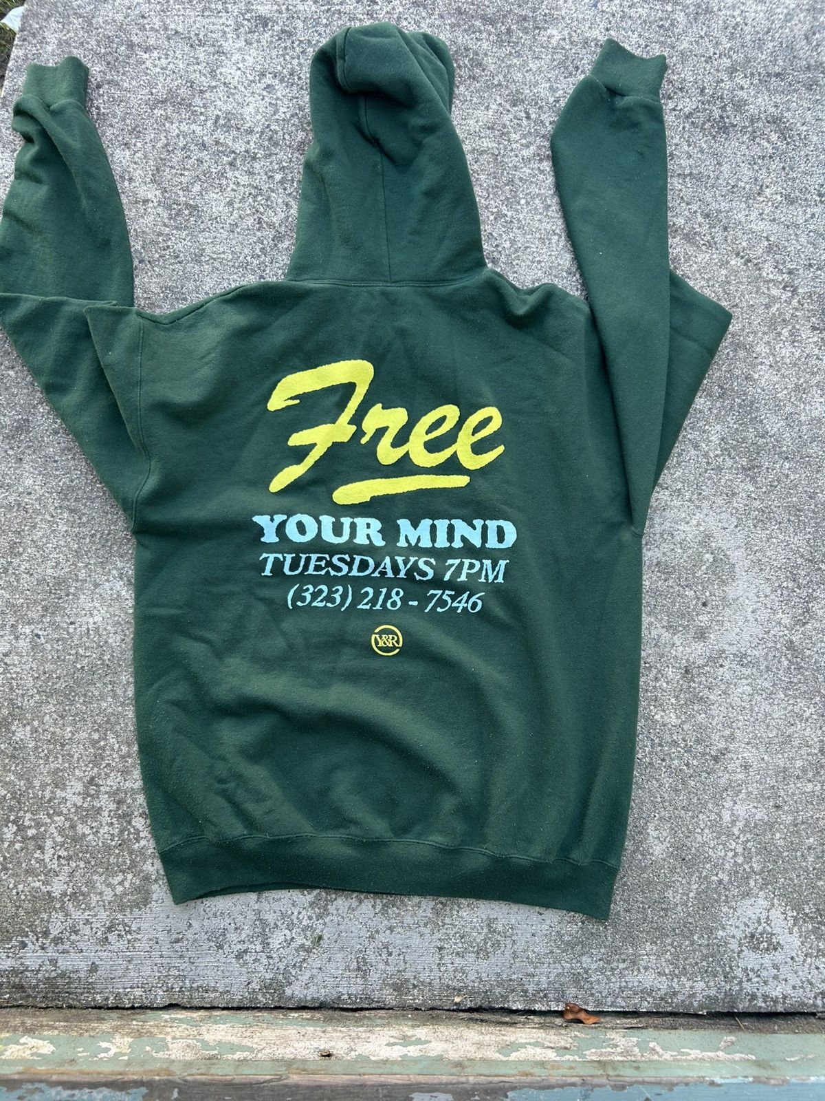 Young And Reckless Young And Reckless "Free Your Mind" hoodie Size US XL / EU 56 / 4 - 5 Thumbnail