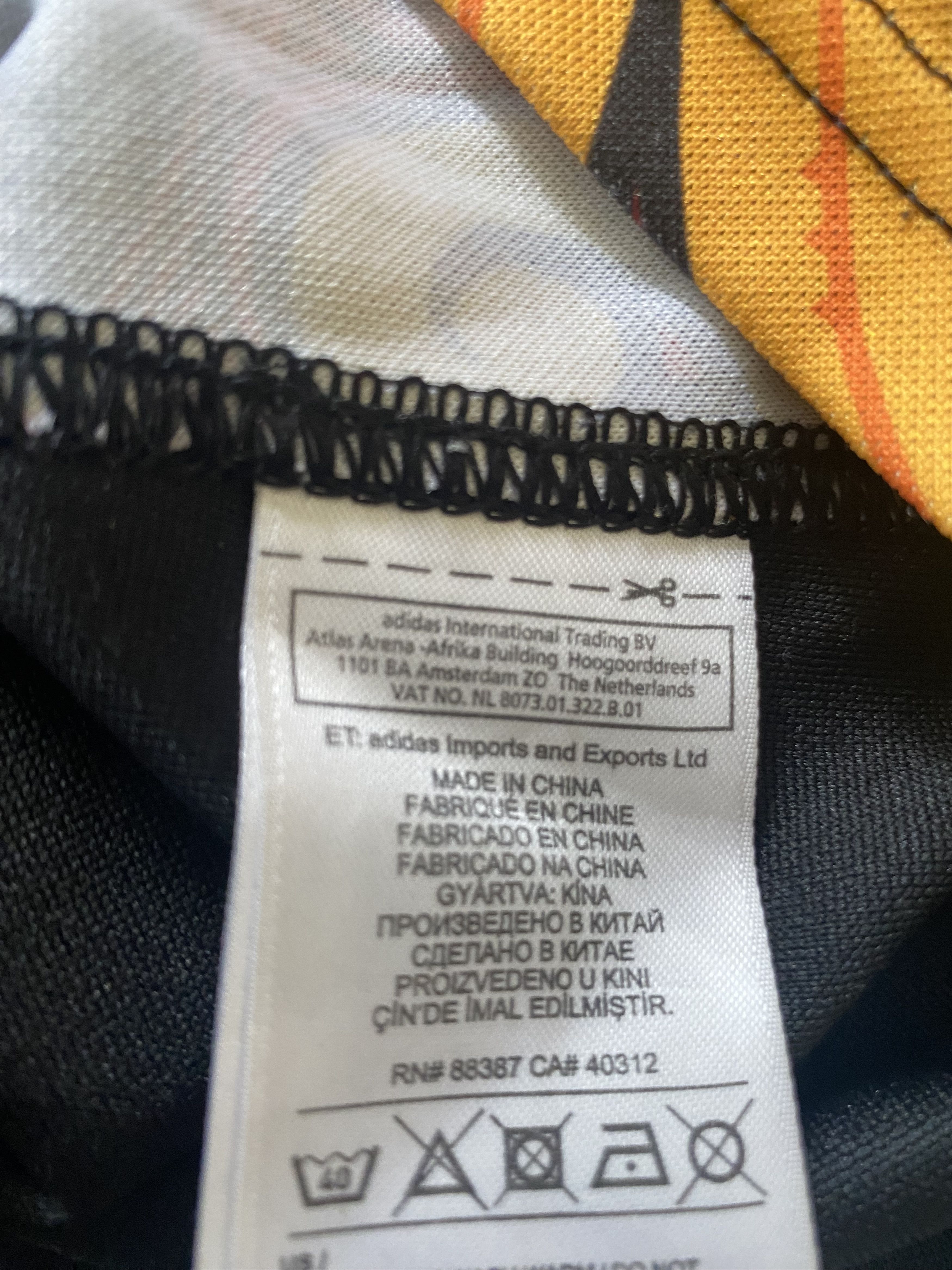Adidas all over print Adidas rugby Chiefs jersey Size US L / EU 52-54 / 3 - 7 Thumbnail