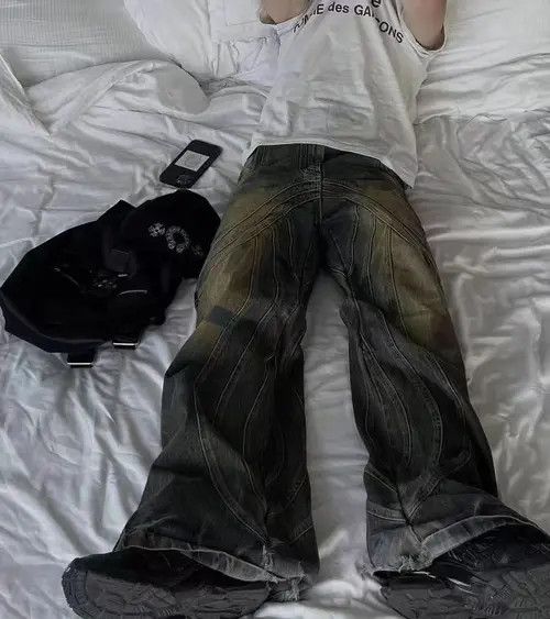 Japanese Brand × Jean Heavy-duty washed distressed faded micro-flare jeans Size US 32 / EU 48 - 2 Thumbnail