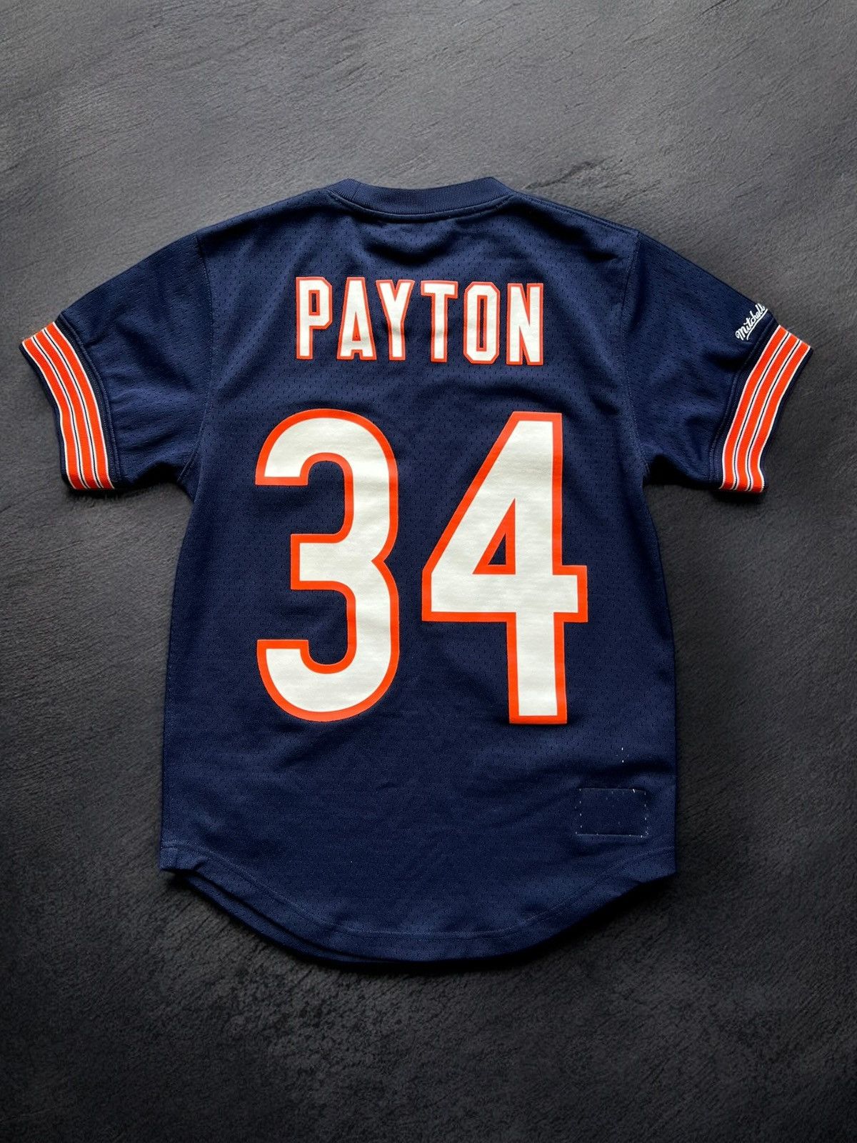 Mitchell & Ness 💥 W. PAYTON #34 CHICAGO BEARS THROWBACK JERSEY Size US S / EU 44-46 / 1 - 3 Thumbnail