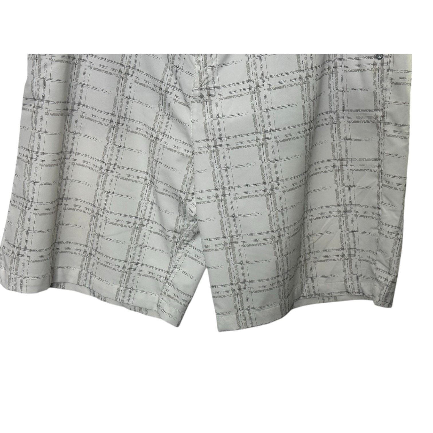 Under Armour Under Armour Performance White Plaid Golf 10" Shorts Mens 40 Size US 40 / EU 56 - 4 Thumbnail