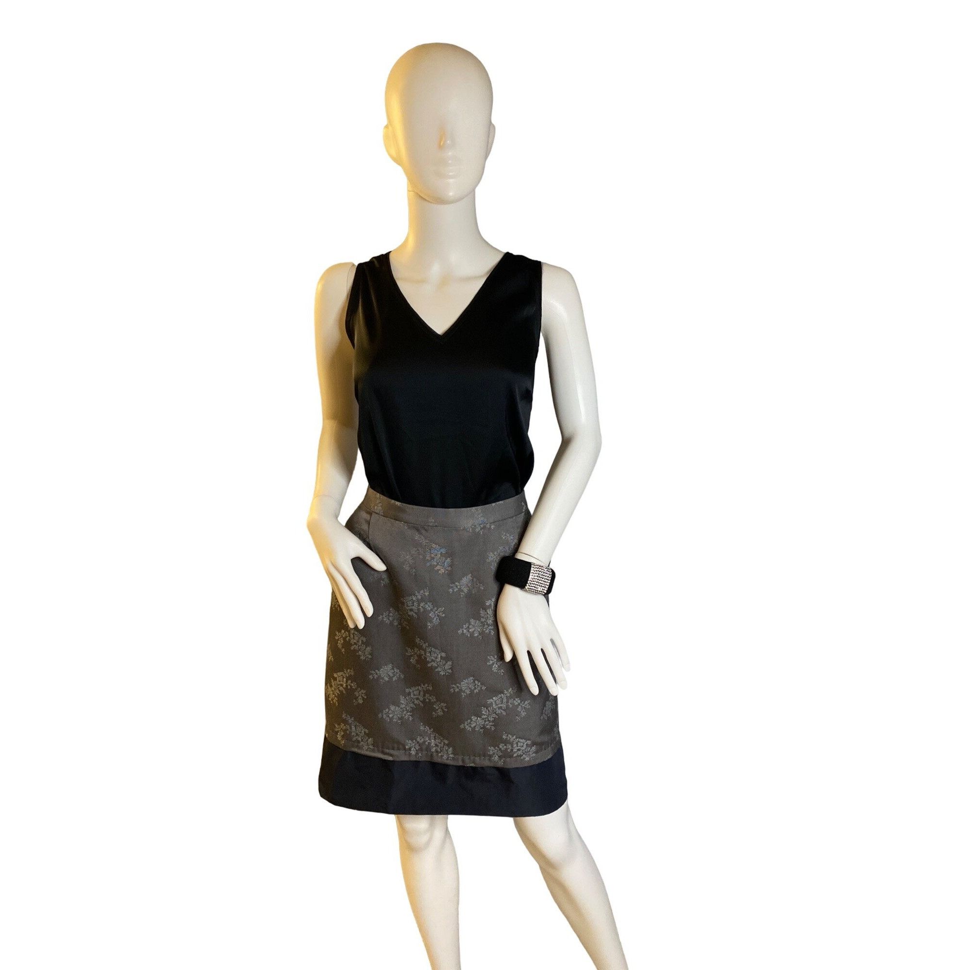 Bcbgmaxazria BCBG MAXAZRIA JADEN PENCIL SKIRT SZ 8 NWT Size 30" / US 8 / IT 44 - 1 Thumbnail