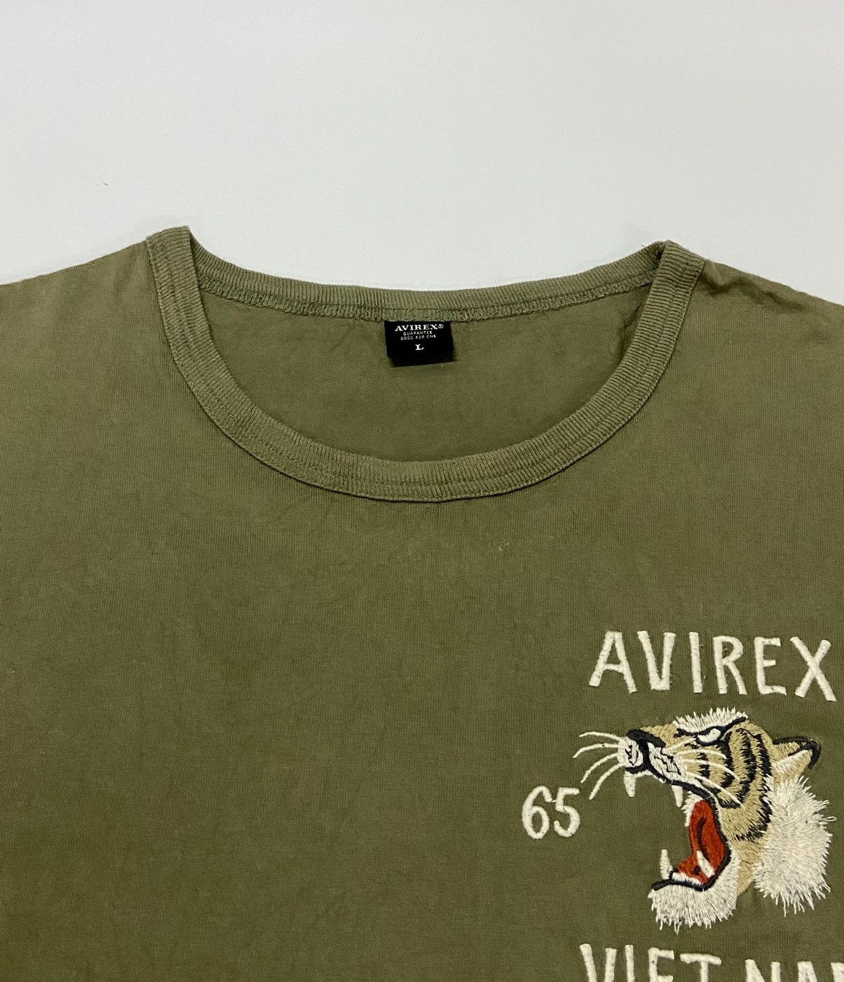 Avirex AVIREX 173 AIRBORNE VIETNAM WAR TEE Size US L / EU 52-54 / 3 - 9 Thumbnail
