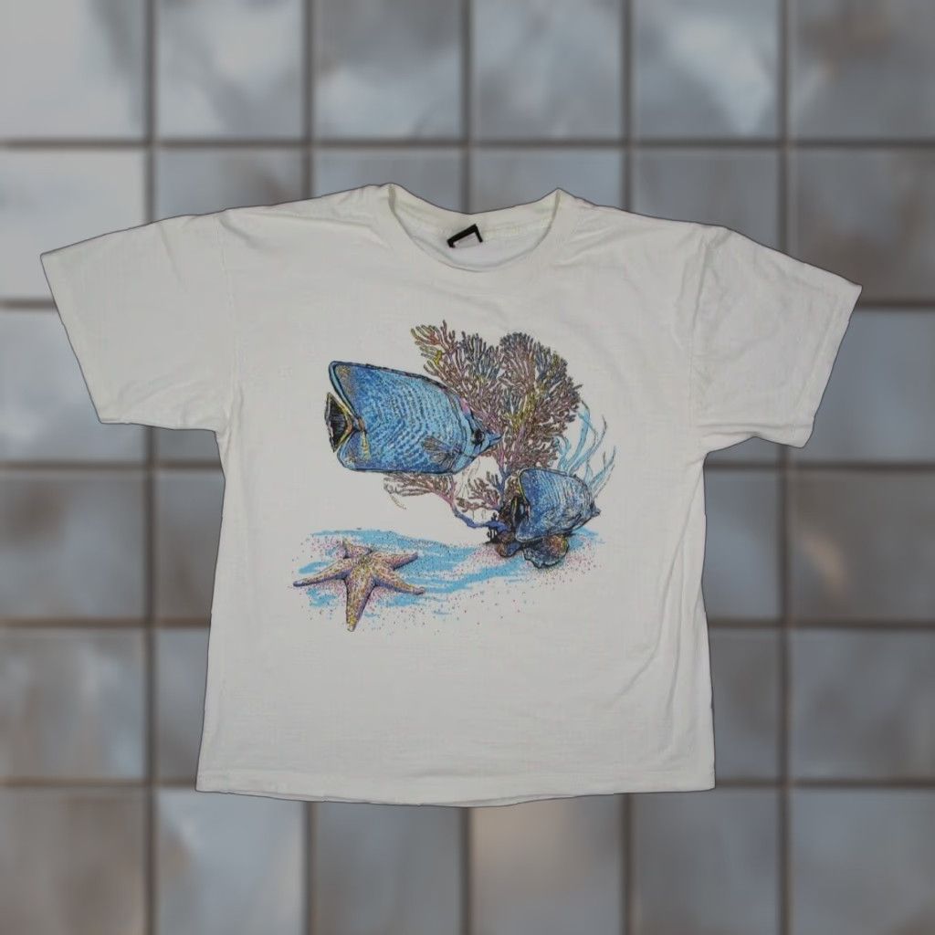 Vintage VINTAGE Diamond Dust Shirt Mens XL White 90s Fish Glitter Crew Neck T-Shirt US Vintage 1990s Animals Beach Retro USA Sharks? Size US XL / EU 56 / 4 - 1 Thumbnail