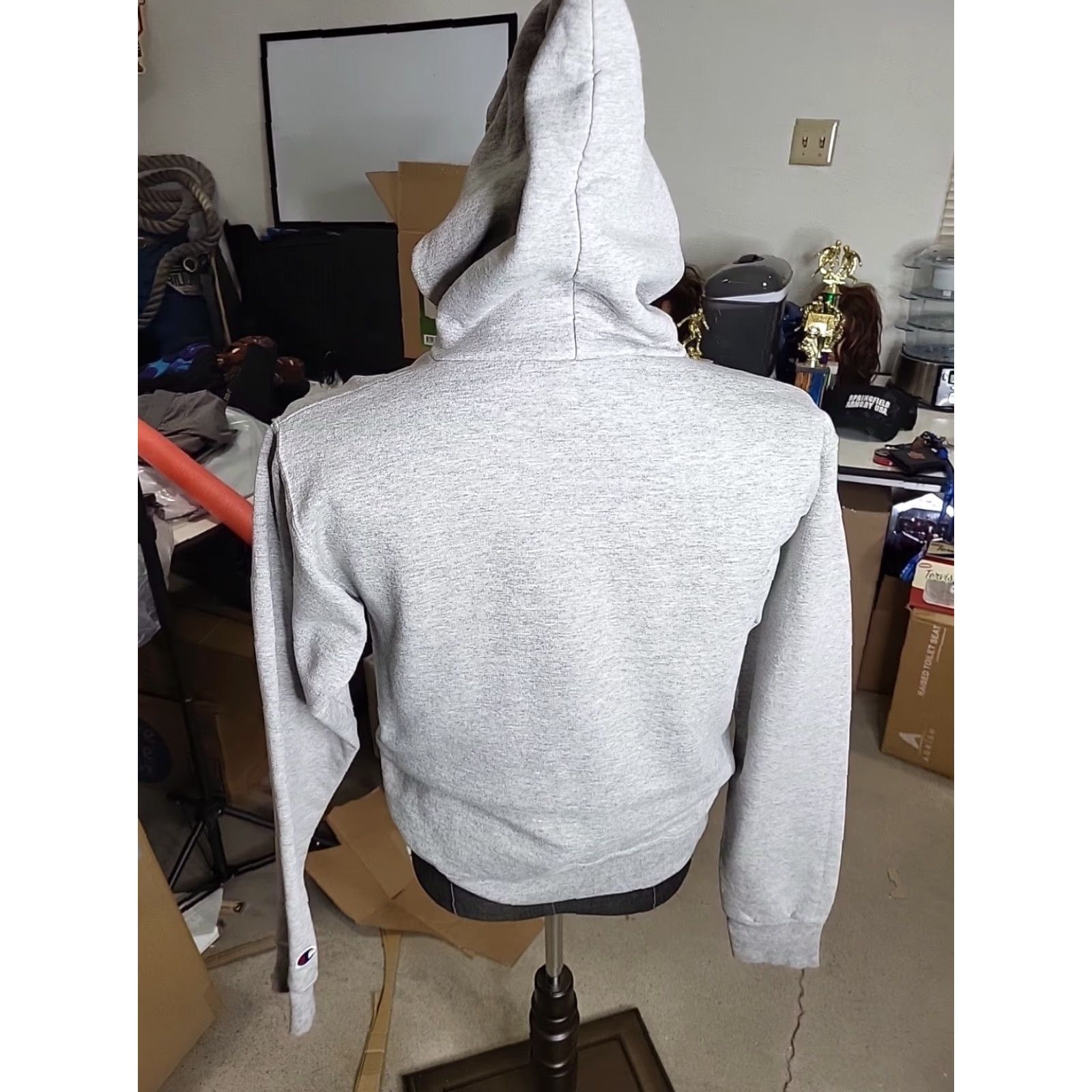Champion VINTAGE Champion Loyola University Hoodie Sweatshirt Grey Sz Sm Ships Fast Size US S / EU 44-46 / 1 - 4 Thumbnail