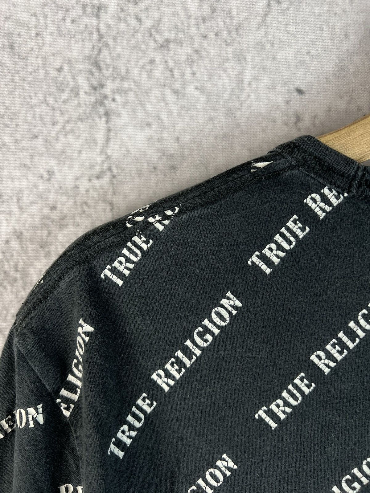 True Religion True Religion spell out tshirt monogram Size US XXL / EU 58 / 5 - 4 Thumbnail