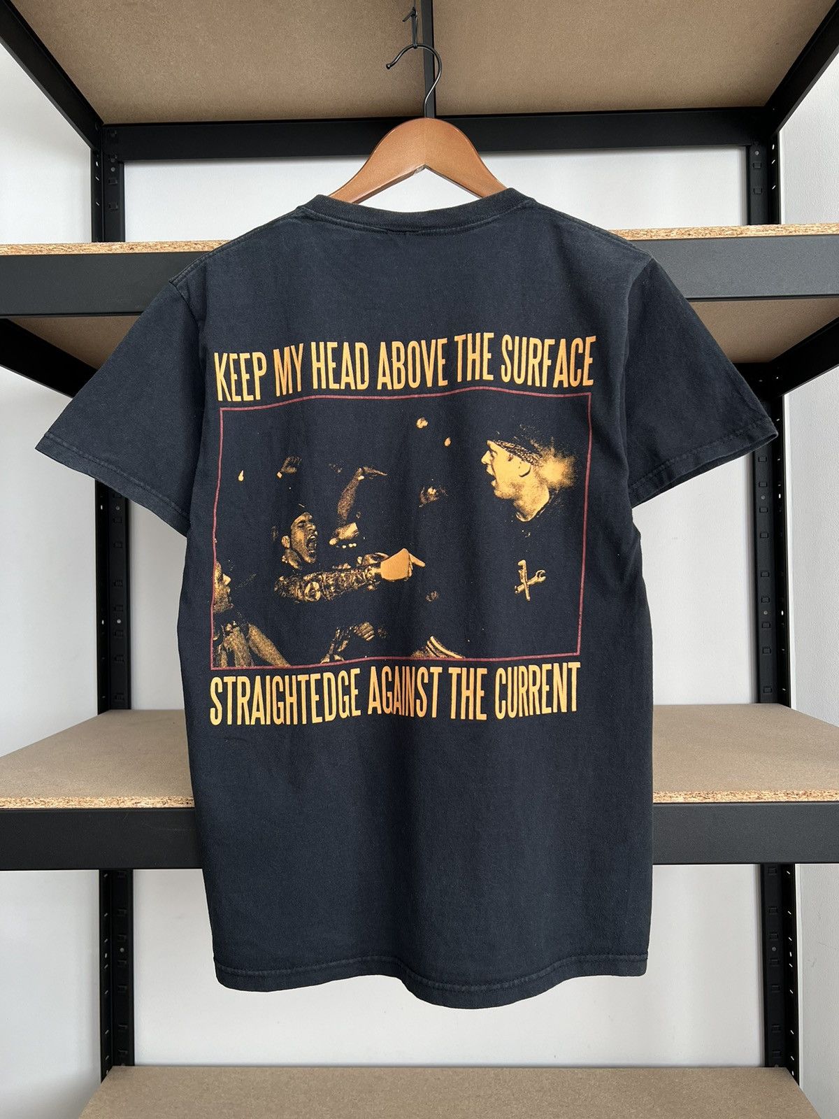 Band Tees Vintage 2000s Earth Crisis Keep My Head Above The Surface Size US M / EU 48-50 / 2 - 4 Thumbnail