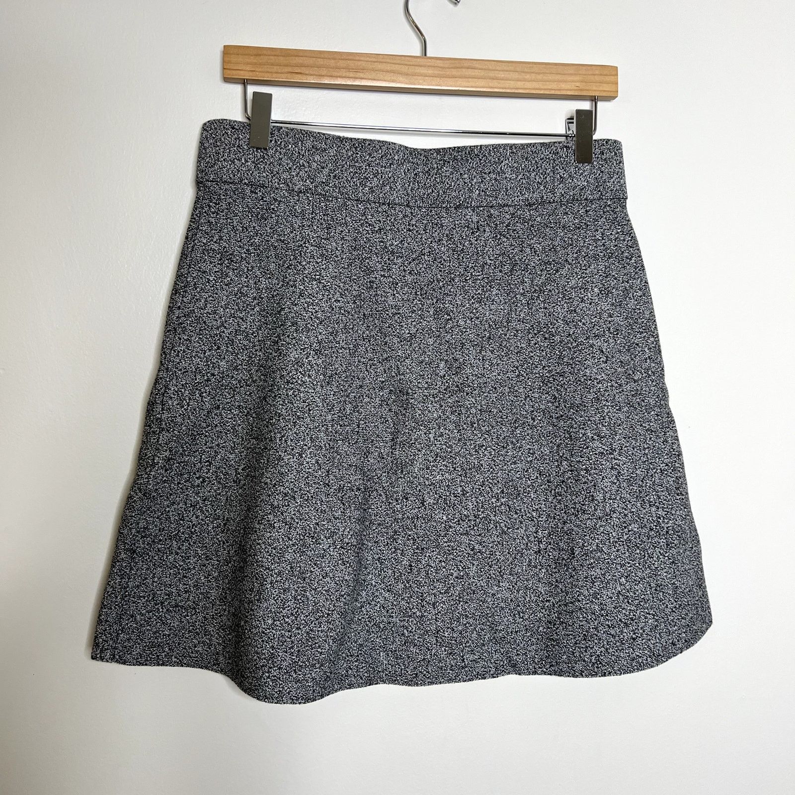 Loft Loft Gray High Waisted Skater Skirt Size 30" / US 8 / IT 44 - 3 Thumbnail