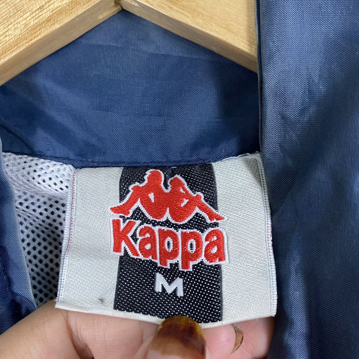 Japanese Brand Vintage 90s Kappa Big Logo Windbreaker Jacket Size US L / EU 52-54 / 3 - 14 Thumbnail