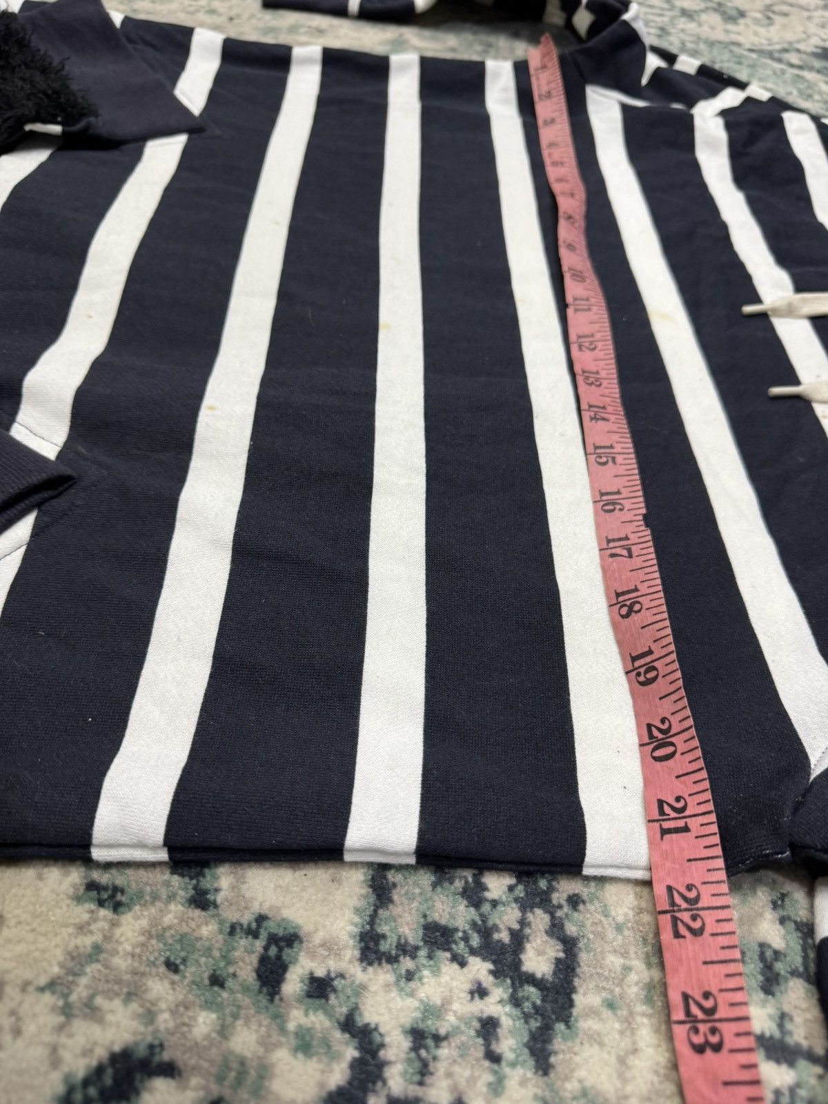 Issey Miyake × mercibeaucoup MERCI EAUCOUP ISSEY MIYAKE FAUX FUR POCKETS STRIPED HOODIE Size US M / EU 48-50 / 2 - 7 Thumbnail