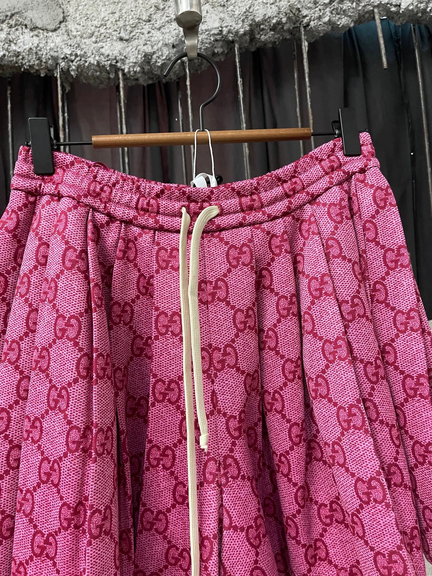 Gucci Gucci Pleated Skirt Size S 99 New Size 26" / US 2 / IT 38 - 3 Thumbnail