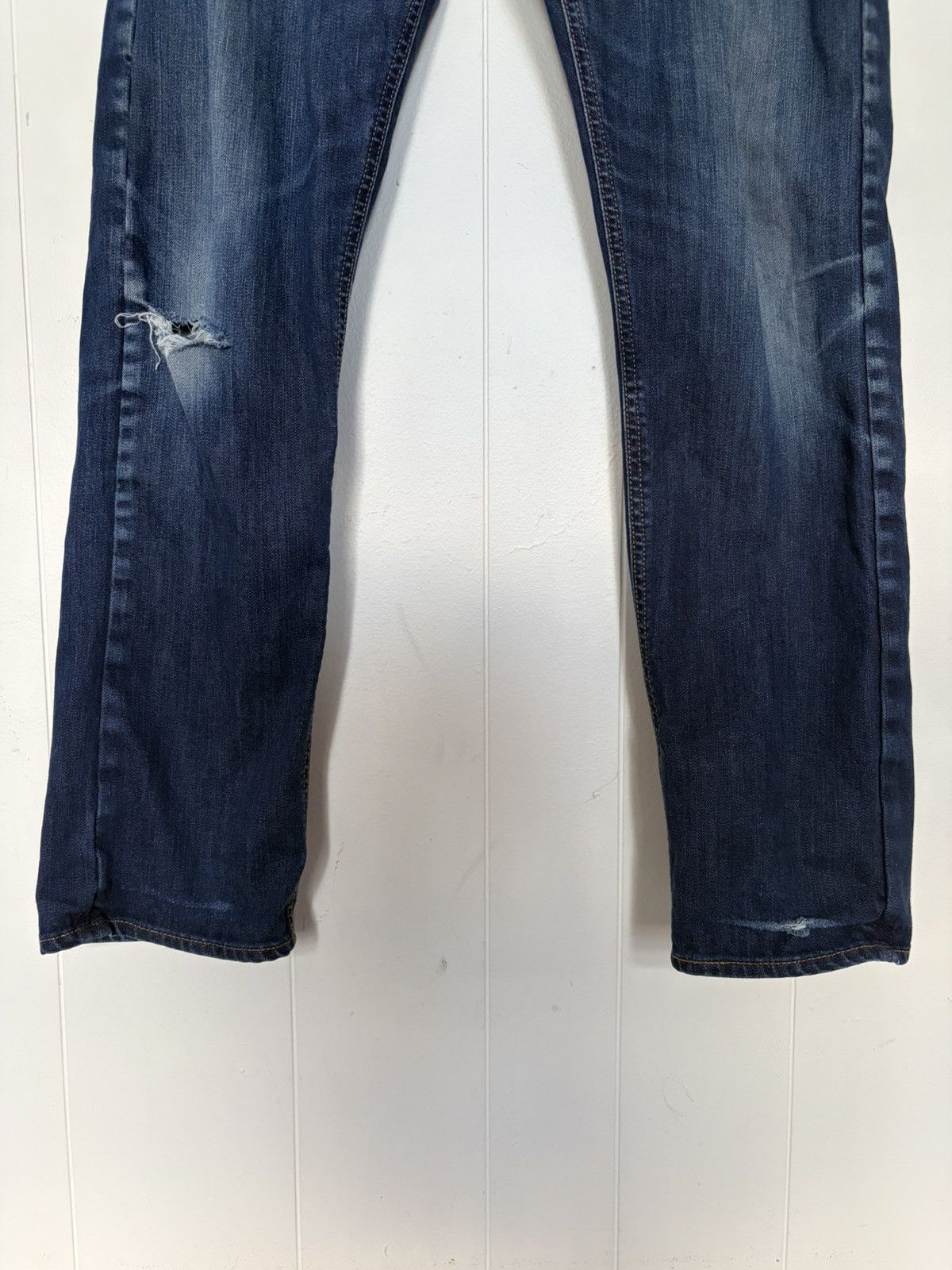 Levi's Levi's 504 premium blue jeans Size US 32 / EU 48 - 2 Thumbnail