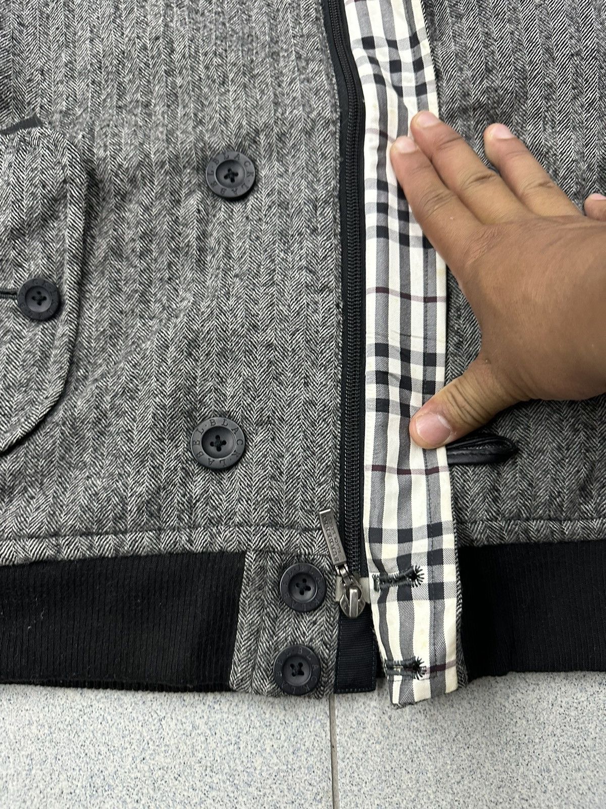 Burberry Burberry Hoodies Jacket Size M / US 6-8 / IT 42-44 - 8 Thumbnail