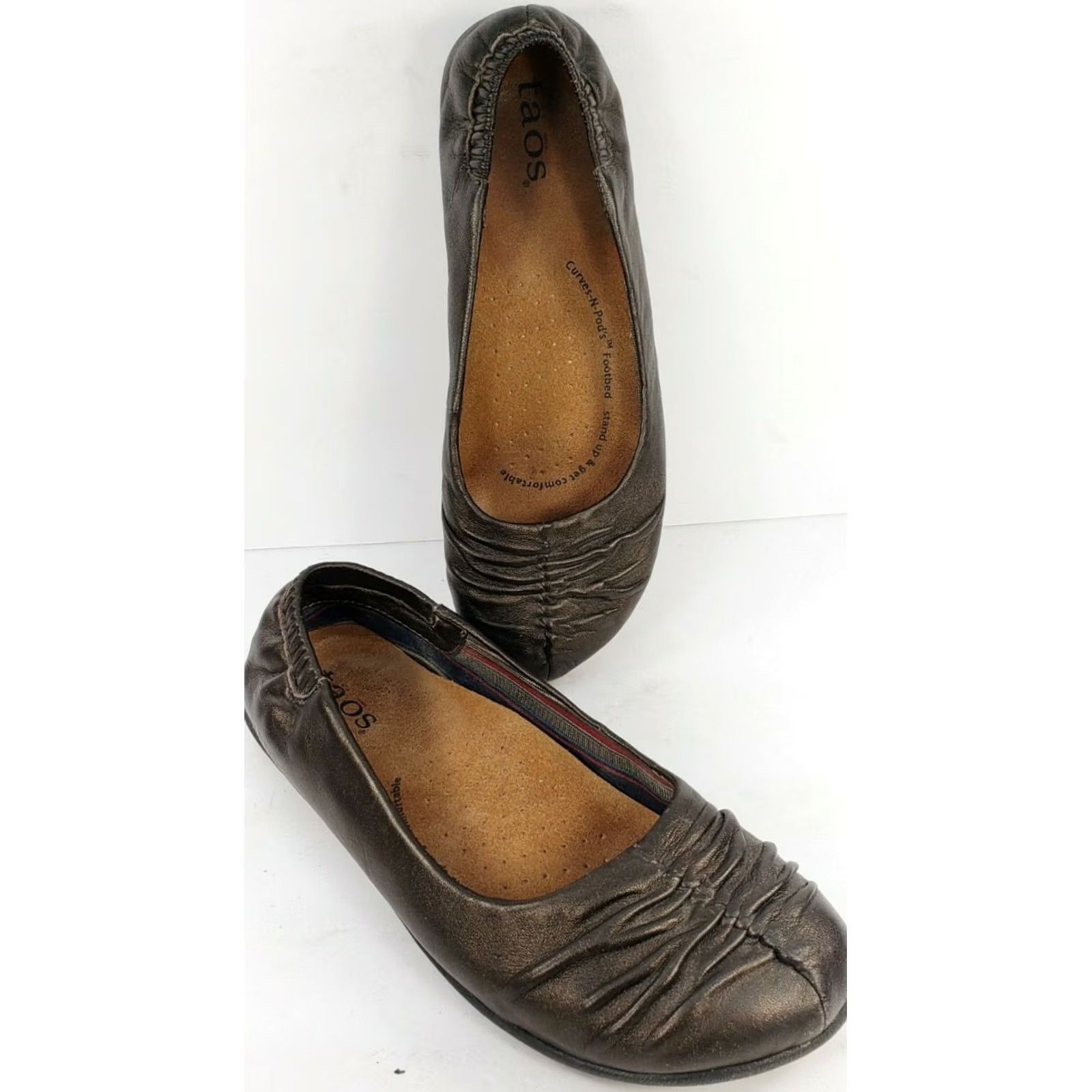 Taos Taos Ballet Flats Women's Size 7M Bronze Gathered Leather Front Superior Insoles Size US 7 / IT 37 - 2 Thumbnail