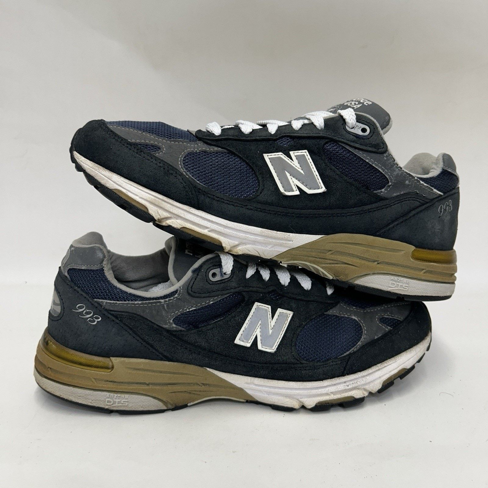 New Balance New Balance 993 Heritage Collection USA “Navy White” MR993NV Size US 11.5 / EU 44-45 - 1 Thumbnail