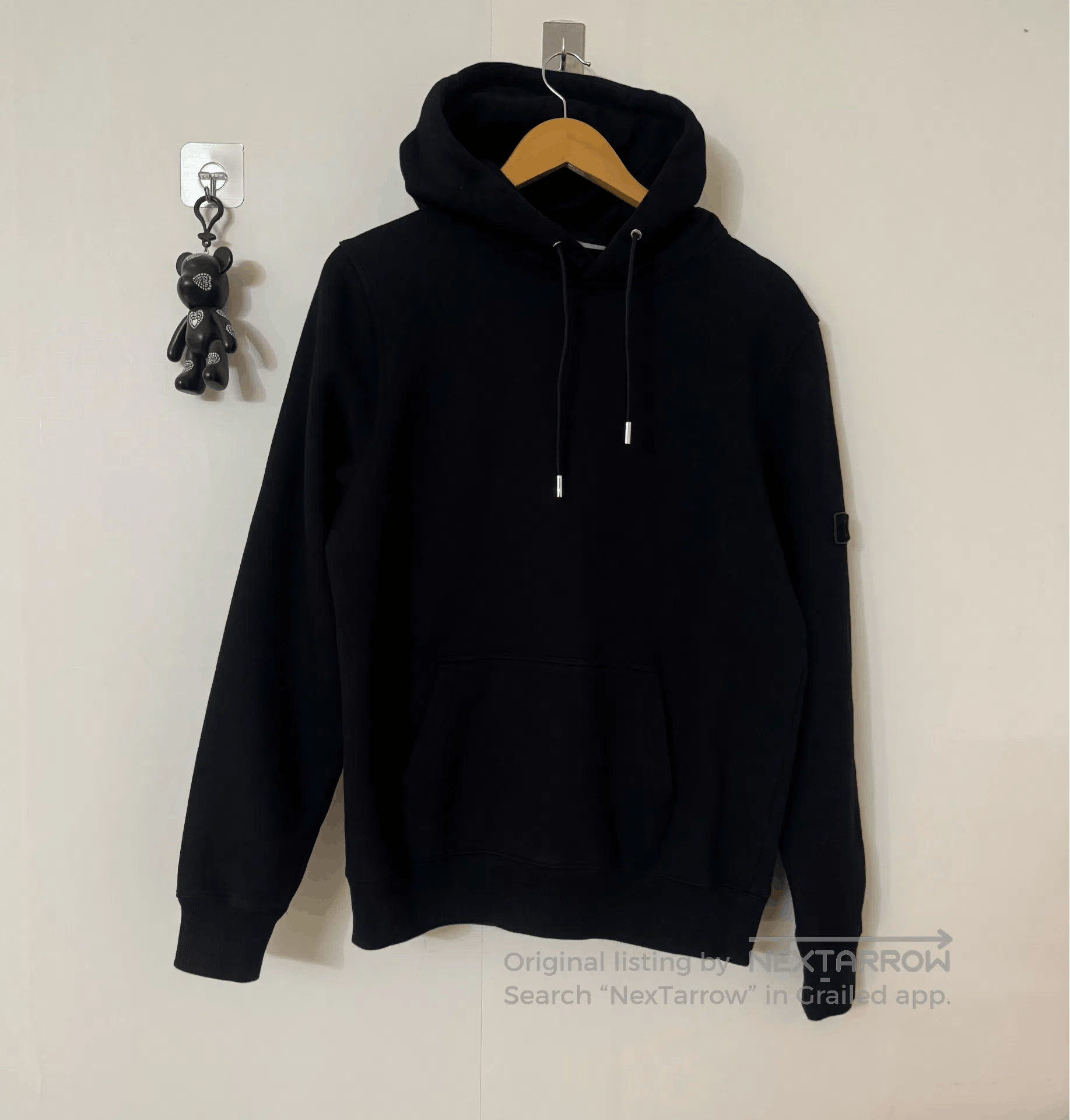 dior logo hoodie in black color.