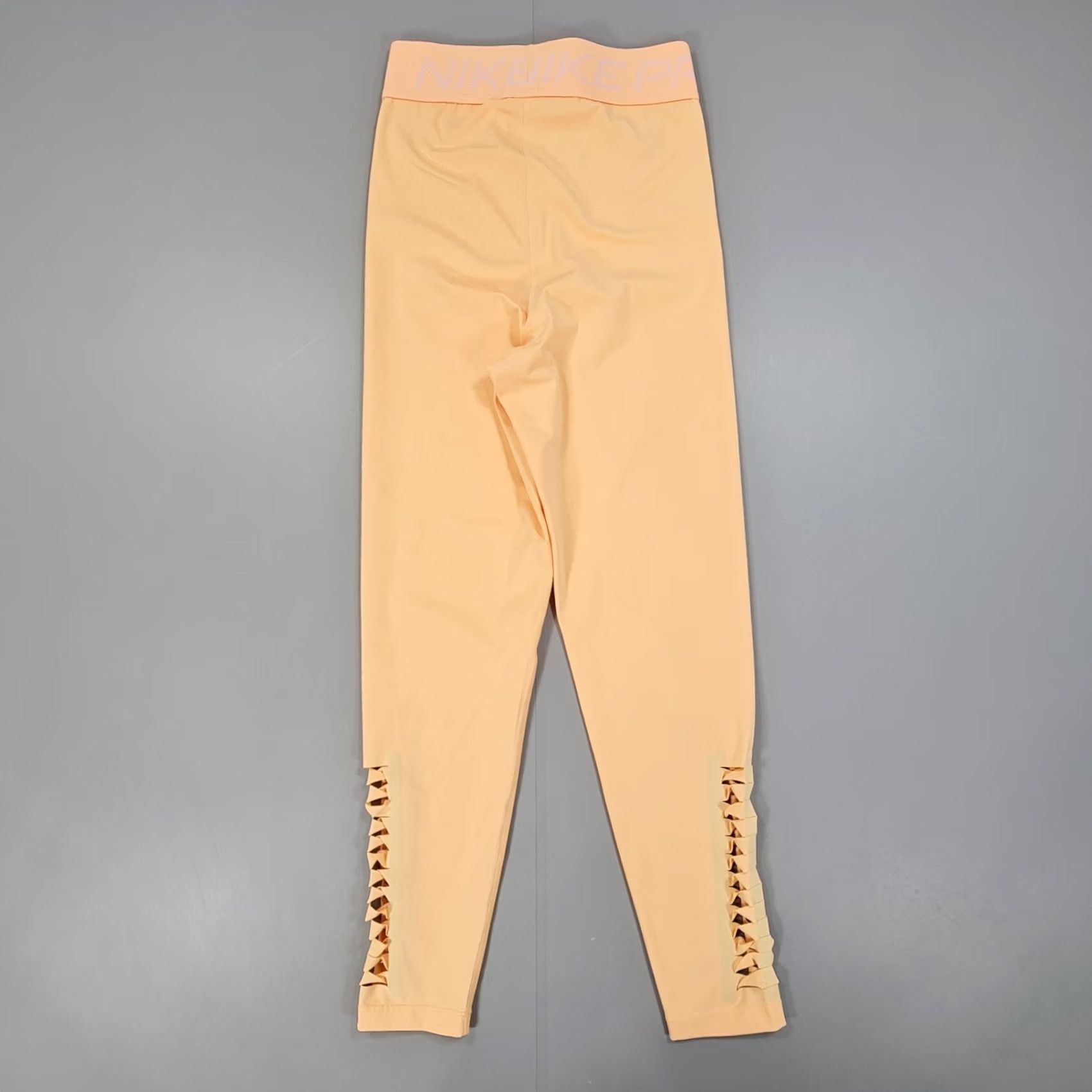 Nike VINTAGE Nike Pro Womens Leggings Orange Small High Rise Tight Fit 7/8 Length CU4718-884 Size 28" / US 6 / IT 42 - 6 Thumbnail