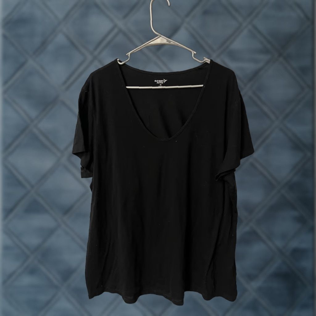 Old Navy Old Navy T-Shirt Women's XXL Black Short Sleeve V-Neck Active Go-Dry Casual Shirt Womens XXL Black V-Neck Short Sleeve Athletic Go-Dry Old Navy Size XXL / US 16-18 / IT 52-54 - 1 Thumbnail