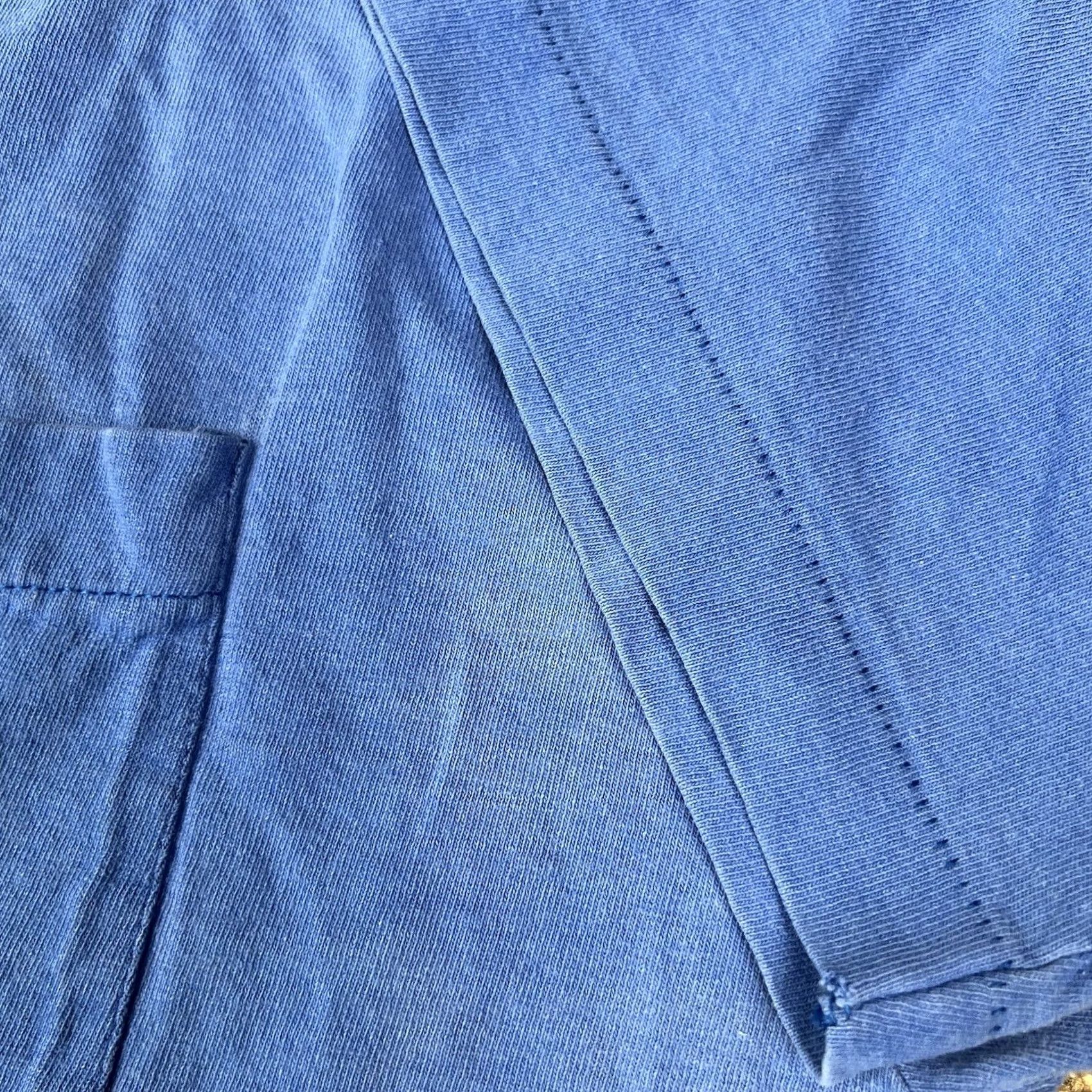 Fruit Of The Loom VINTAGE Fruit of the Loom Grunge Selvedge Pocket Shirt XL Blue Mens Short Sleeve 90s T-Shirt Size US XL / EU 56 / 4 - 5 Thumbnail