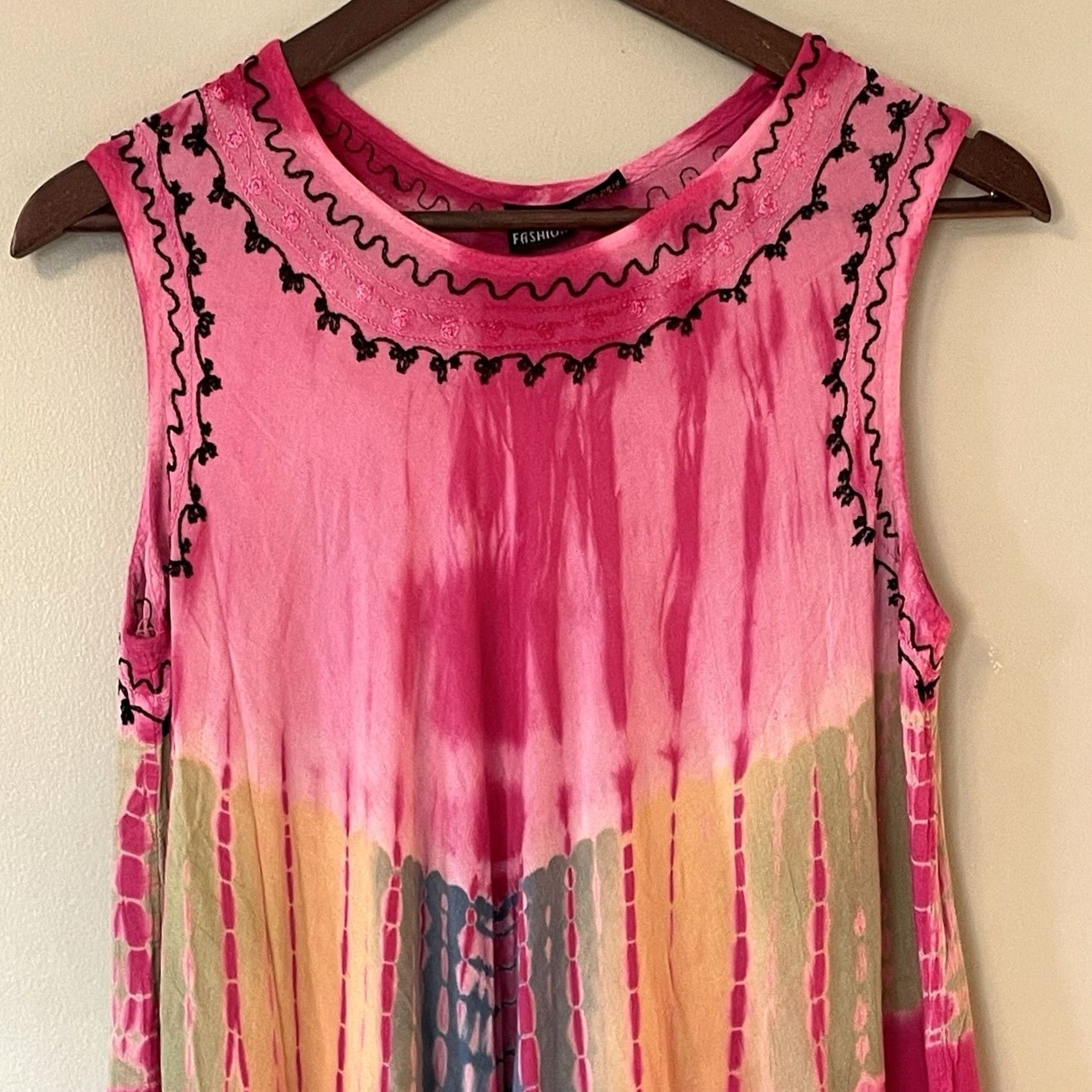 Pinko Ingear Dress One Size Pink Embroidered Tie-Dye Hippie A-Line Umbrella Dress Beach Light & Breezy Rayon Knee Length Women Linen? Size ONE SIZE - 3 Thumbnail