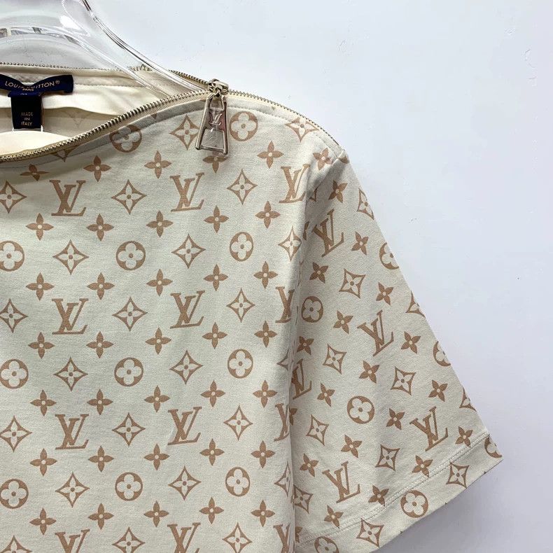 Louis Vuitton Louis Vuitton 24 beige logo presbyopic cotton drop shoulde Size M / US 6-8 / IT 42-44 - 3 Thumbnail