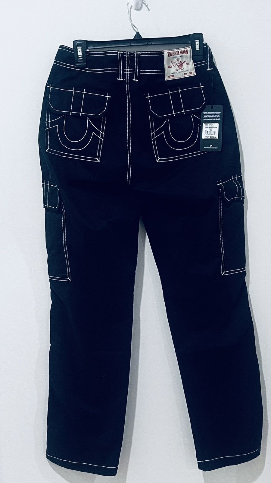 True Religion True Religion Black Cargo Pants White Stitching NWT Size 30 Size US 30 / EU 46 - 2 Thumbnail