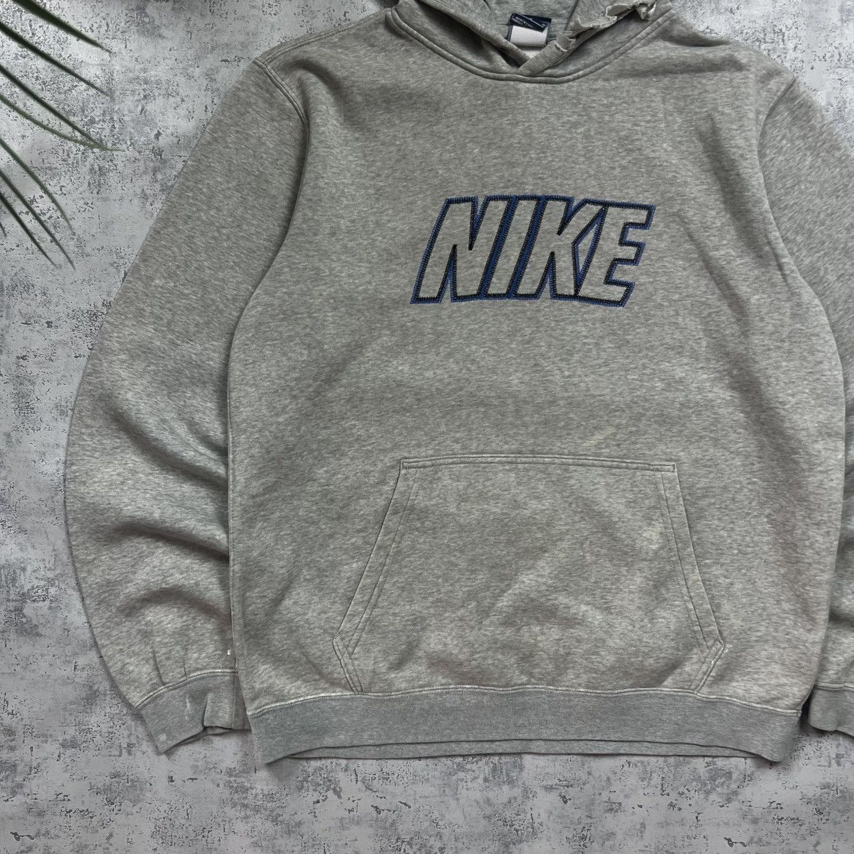 Nike 00s NIKE SPELLOUT BIG EMBROIDERED LOGO VINTAGE Y2K HOODIE Size US M / EU 48-50 / 2 - 2 Thumbnail