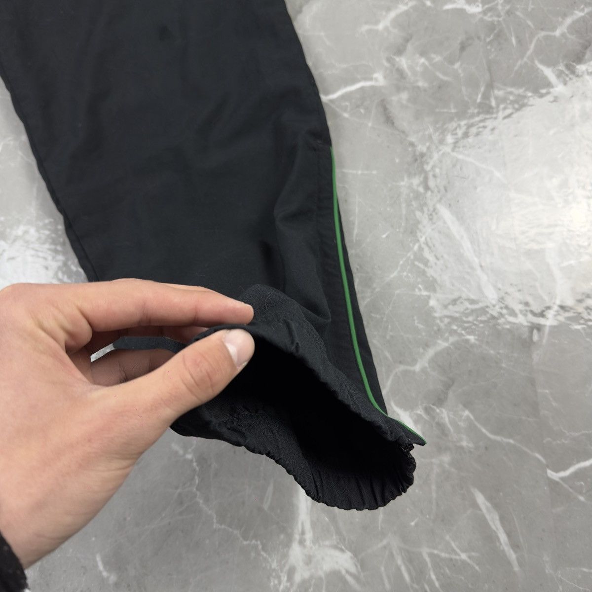 Nike Y2k Nike Nylon Pants Black/Green Size S Size US 30 / EU 46 - 5 Thumbnail