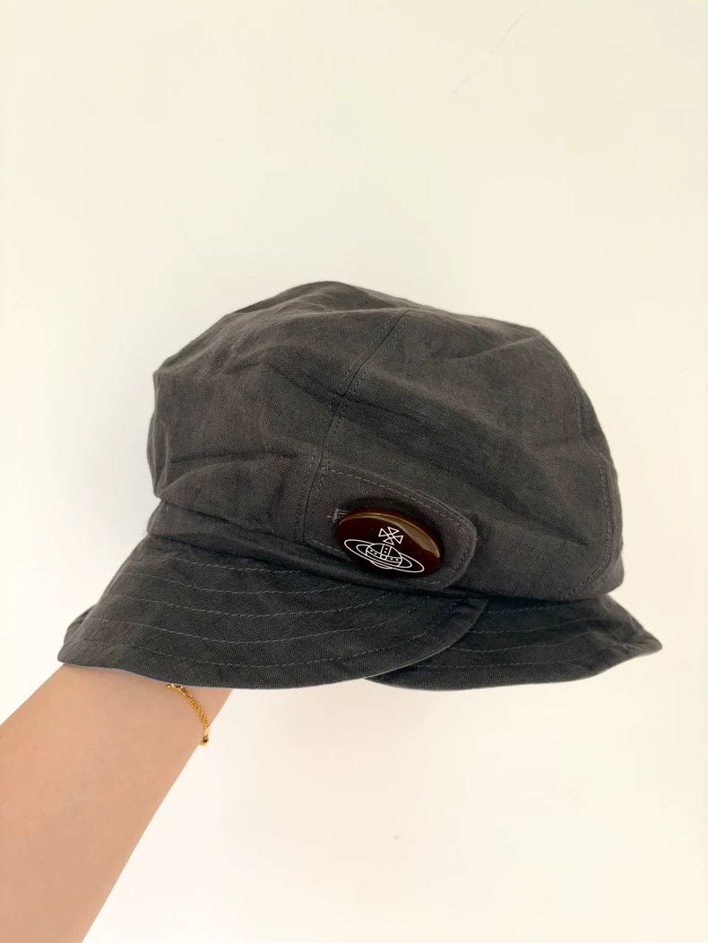 Vivienne Westwood Vivienne Westwood Old grayish-brown newsboy hat Size ONE SIZE - 2 Thumbnail