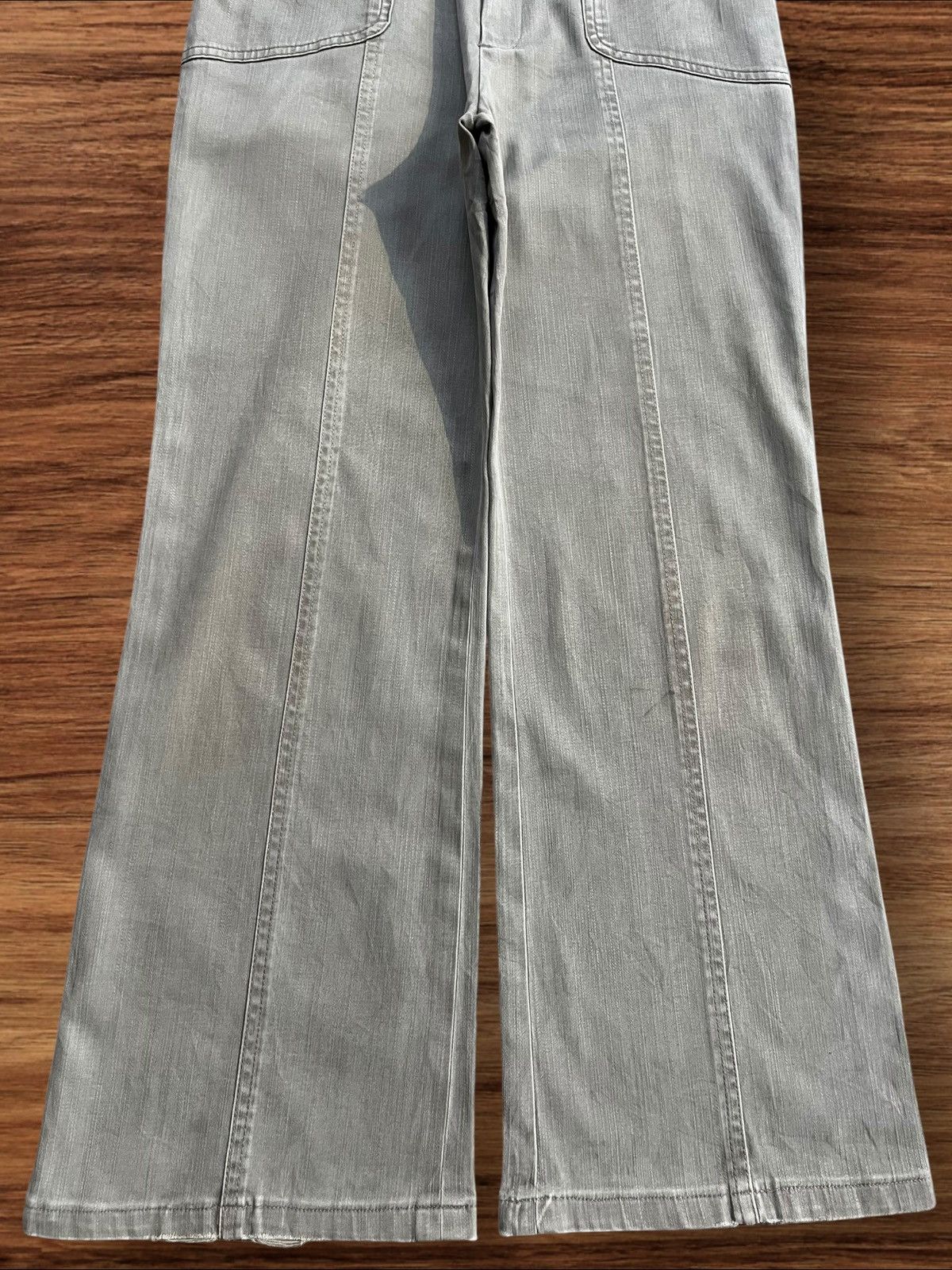 Japanese Brand Vintage Japanese Brand Double Pocket Pleats Flare Pants Size 27" / US 4 / IT 40 - 5 Thumbnail