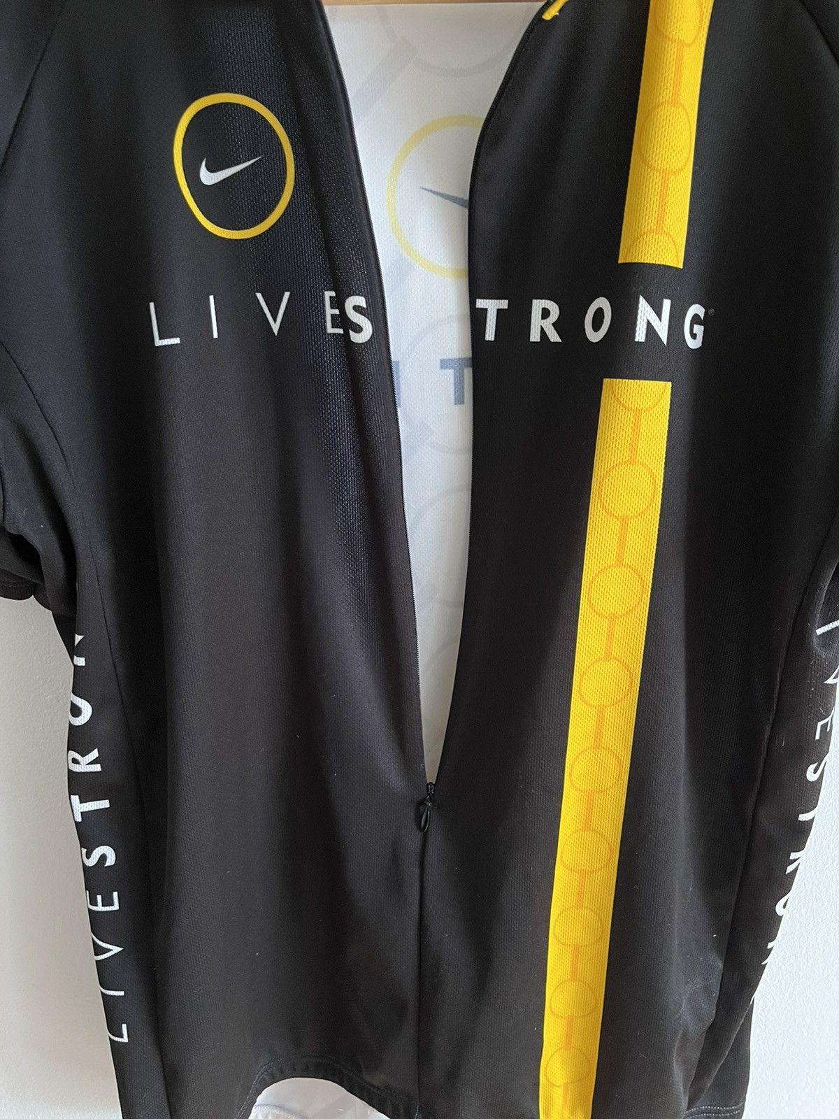 Nike Nike Cycling Jersey Live Strong Yellow & Black Size US XL / EU 56 / 4 - 4 Thumbnail