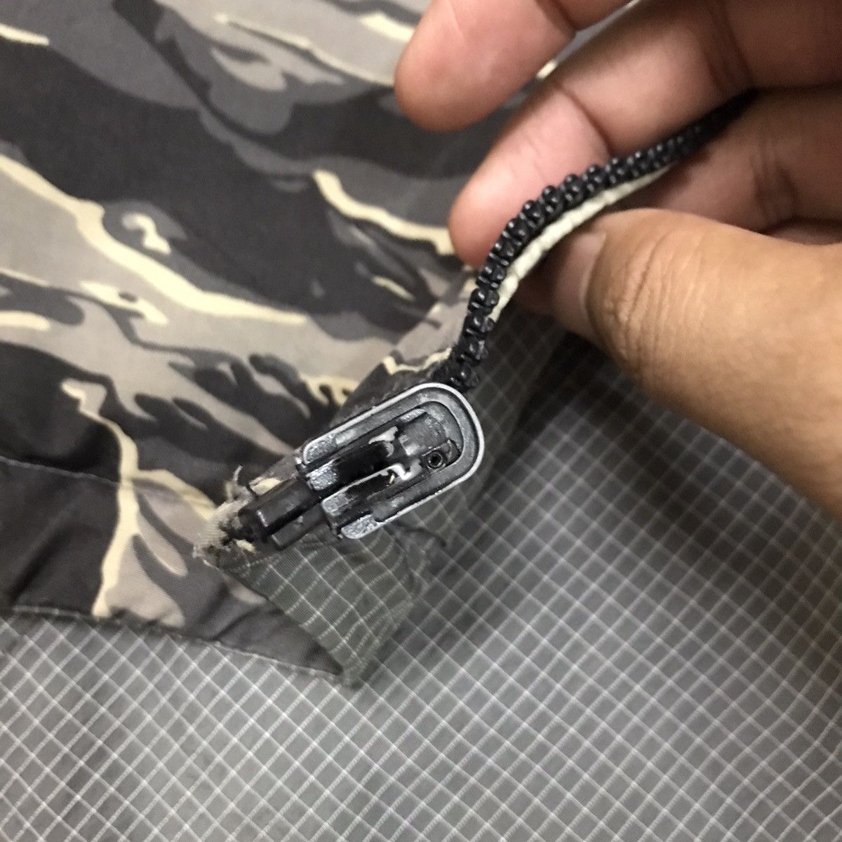 Japanese Brand × Vintage Vintage Cross Fader Riversible Tiger Stripe Camo Jacket Size US L / EU 52-54 / 3 - 8 Thumbnail