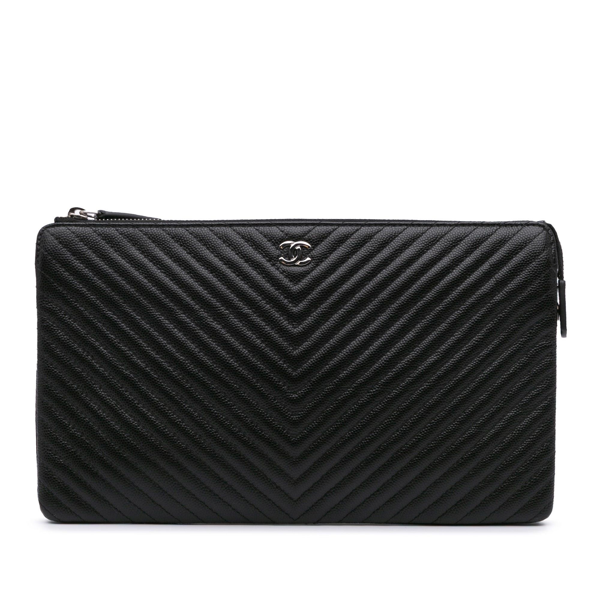 Chanel Chanel CC Chevron Caviar Pouch Black Size ONE SIZE - 1 Thumbnail
