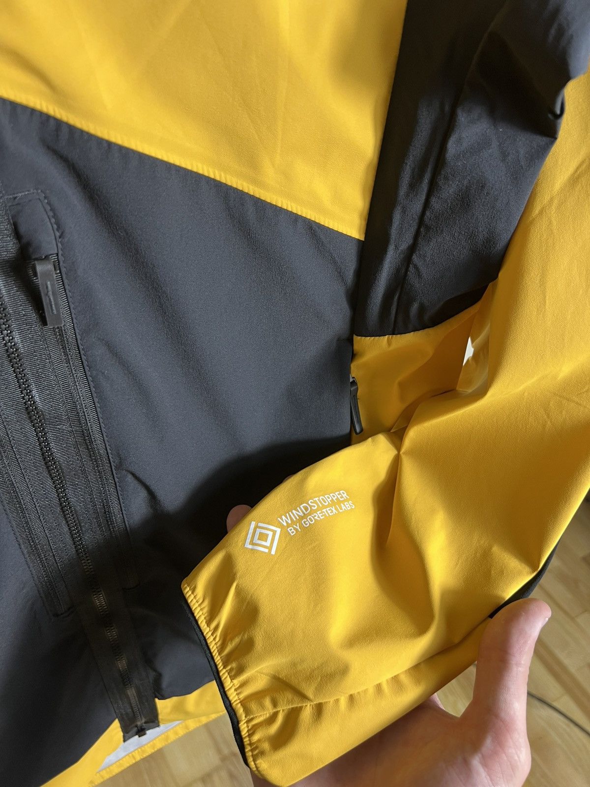 Adidas ADIDAS TERREX TRACK SOFTSHELL JACKET MEN Gore-Tex Gorpcore Size US M / EU 48-50 / 2 - 5 Thumbnail