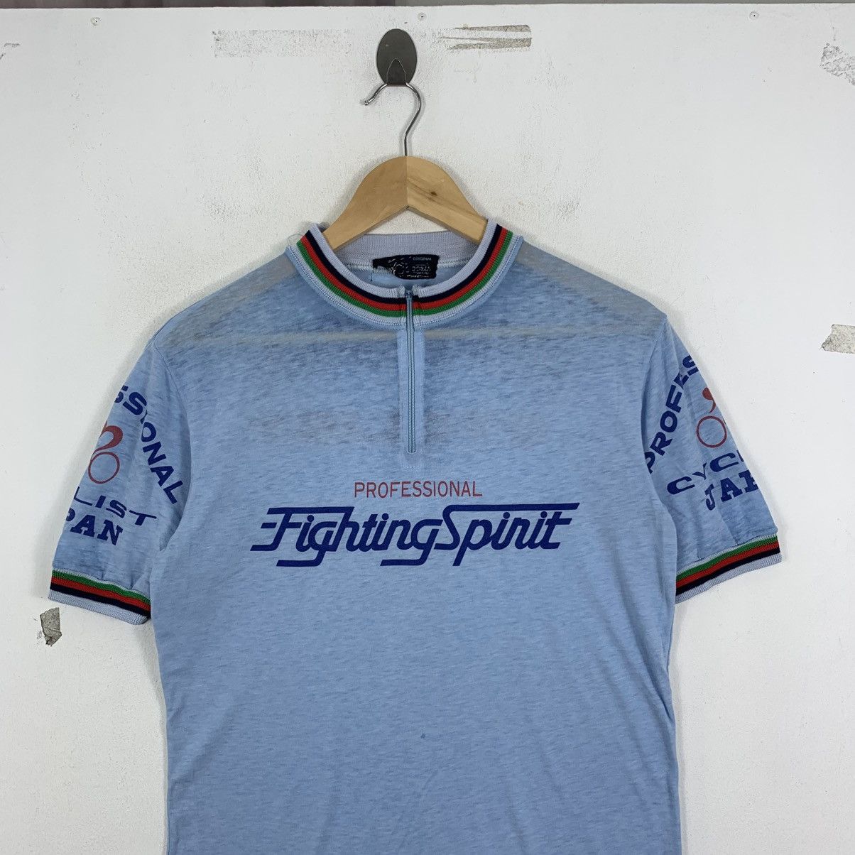 Japanese Brand Vintage PROFESSIONAL CYCLIST JAPAN Cycling Jersey Tshirt Size US S / EU 44-46 / 1 - 3 Thumbnail