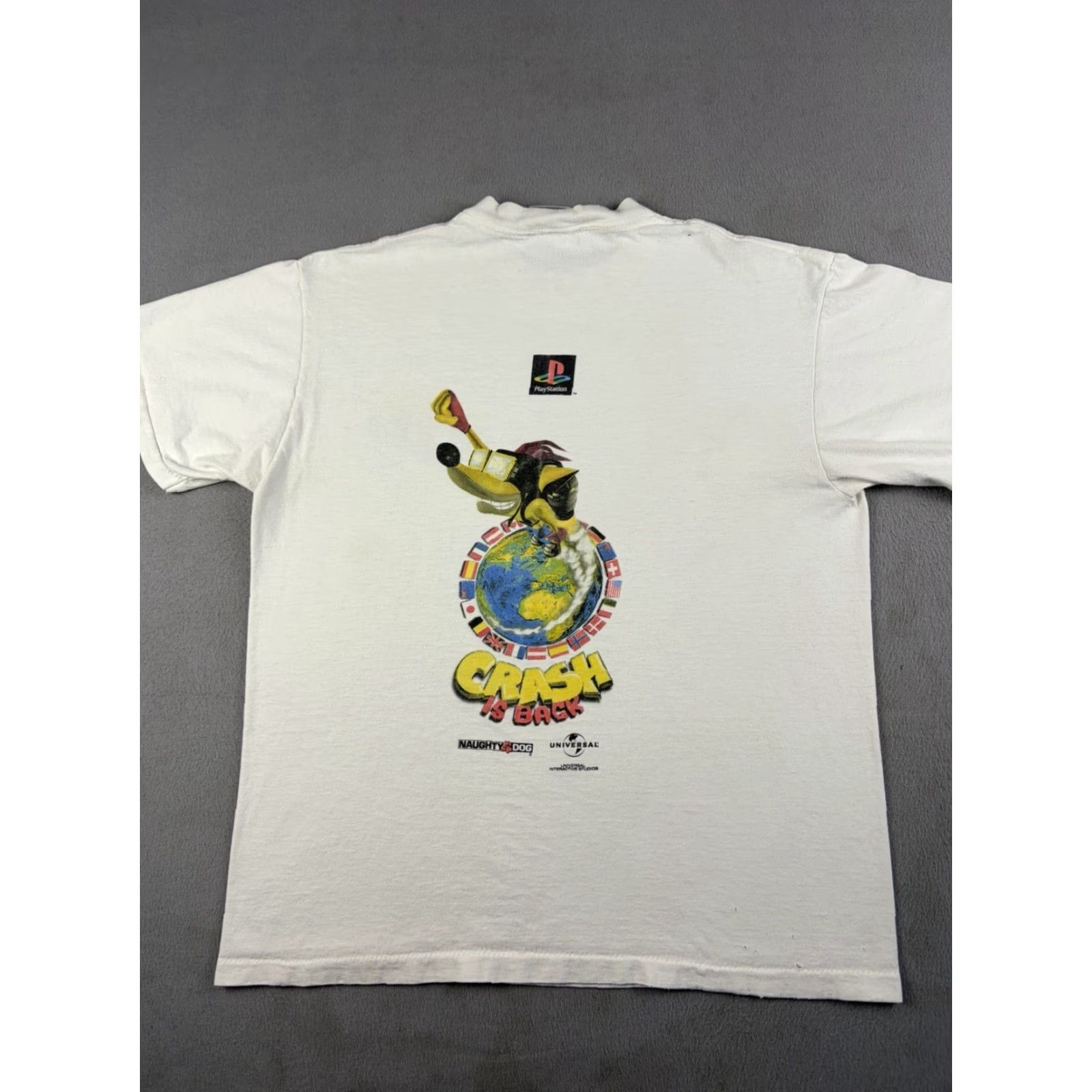 Vintage VINTAGE Crash Bandicoot 2 T-Shirt Shirt White Large 1990s PlayStation Graphic Tee Mens Size US L / EU 52-54 / 3 - 5 Thumbnail