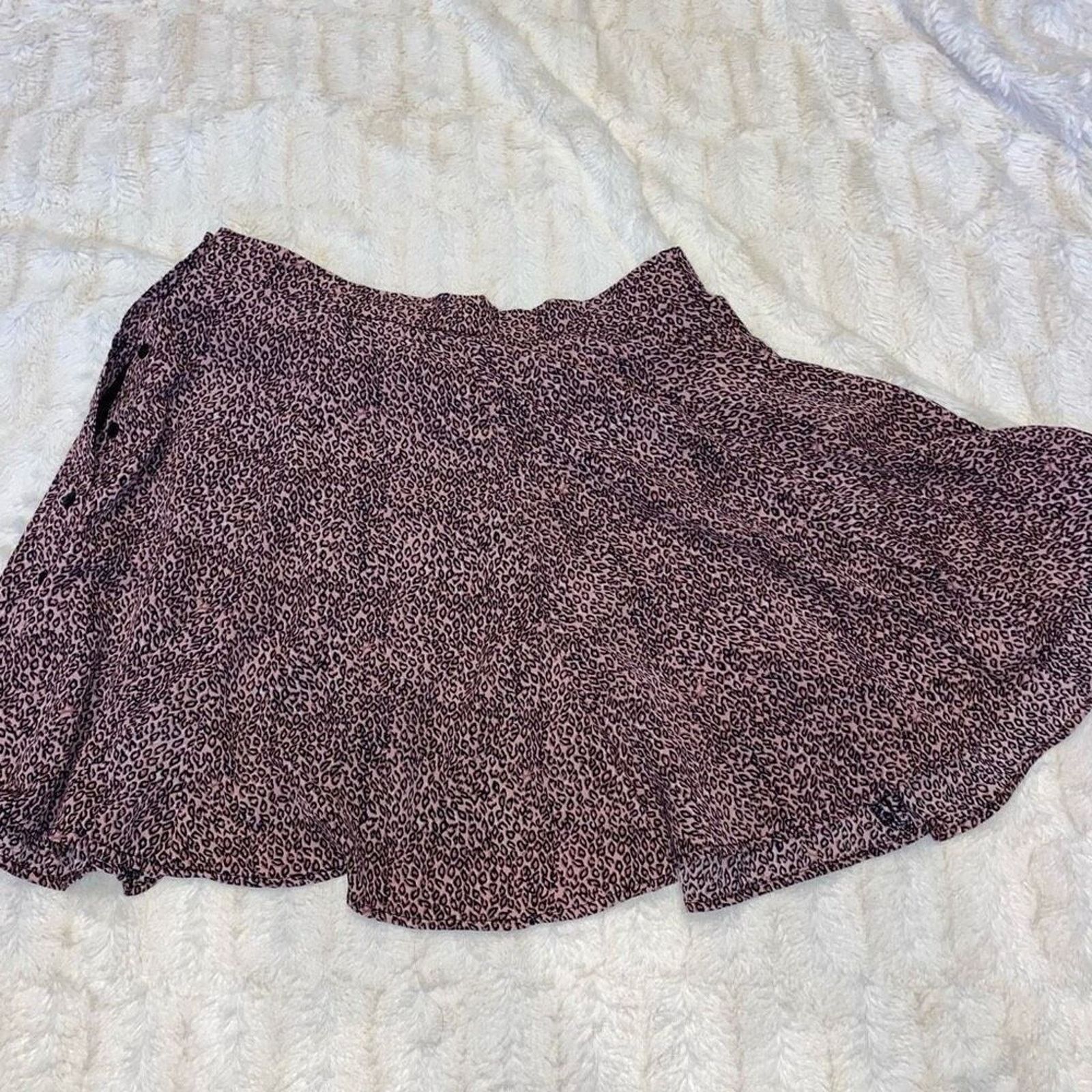 Urban Outfitters Urban Outfitters Pink Animal Print Pleated Mini Skirt | Sz M Size 27" / US 4 / IT 40 - 3 Thumbnail