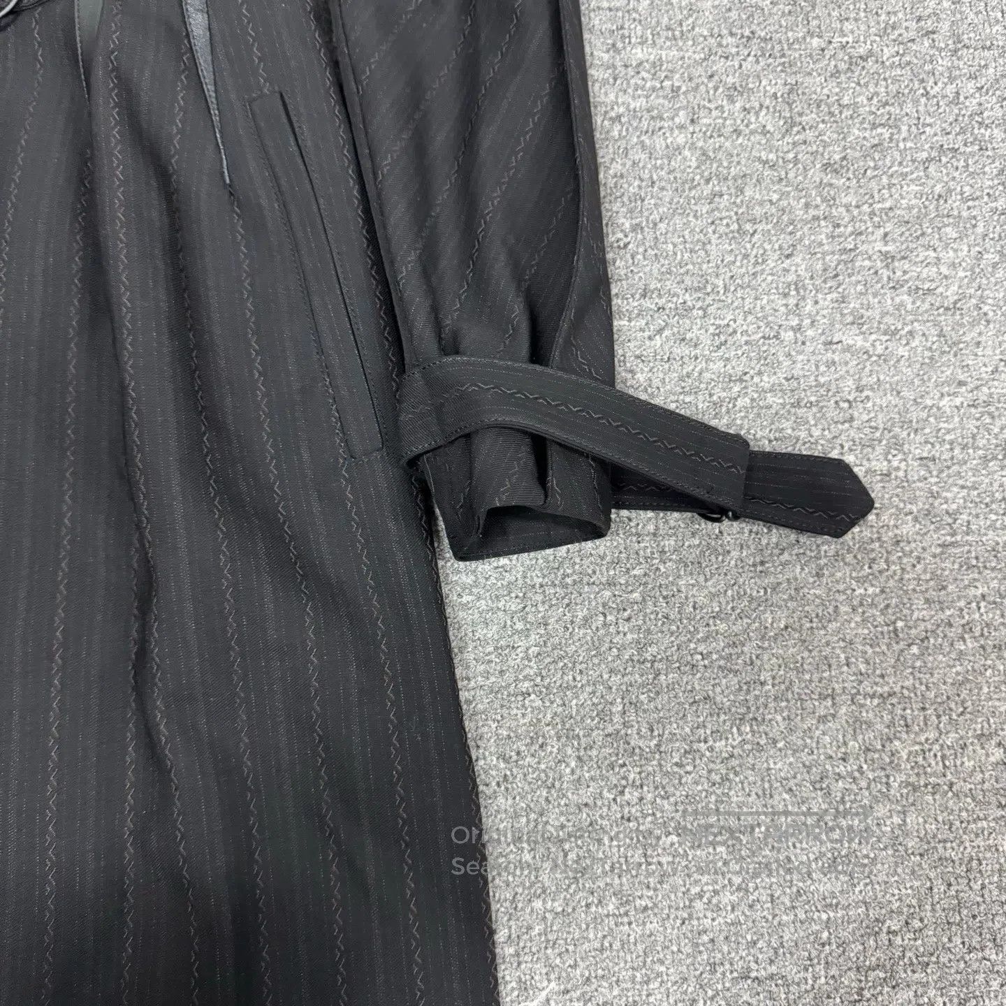 Louis Vuitton Louis Vuitton Leather patchwork, vertical striped trench c Size S / US 4 / IT 40 - 4 Thumbnail