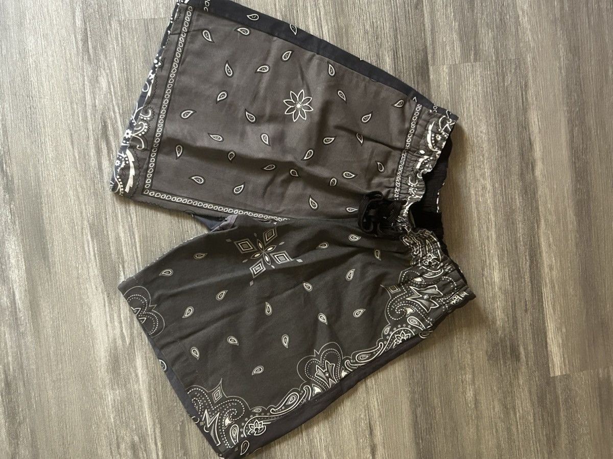 MNML MNML paisley shorts Size US 29 - 2 Thumbnail