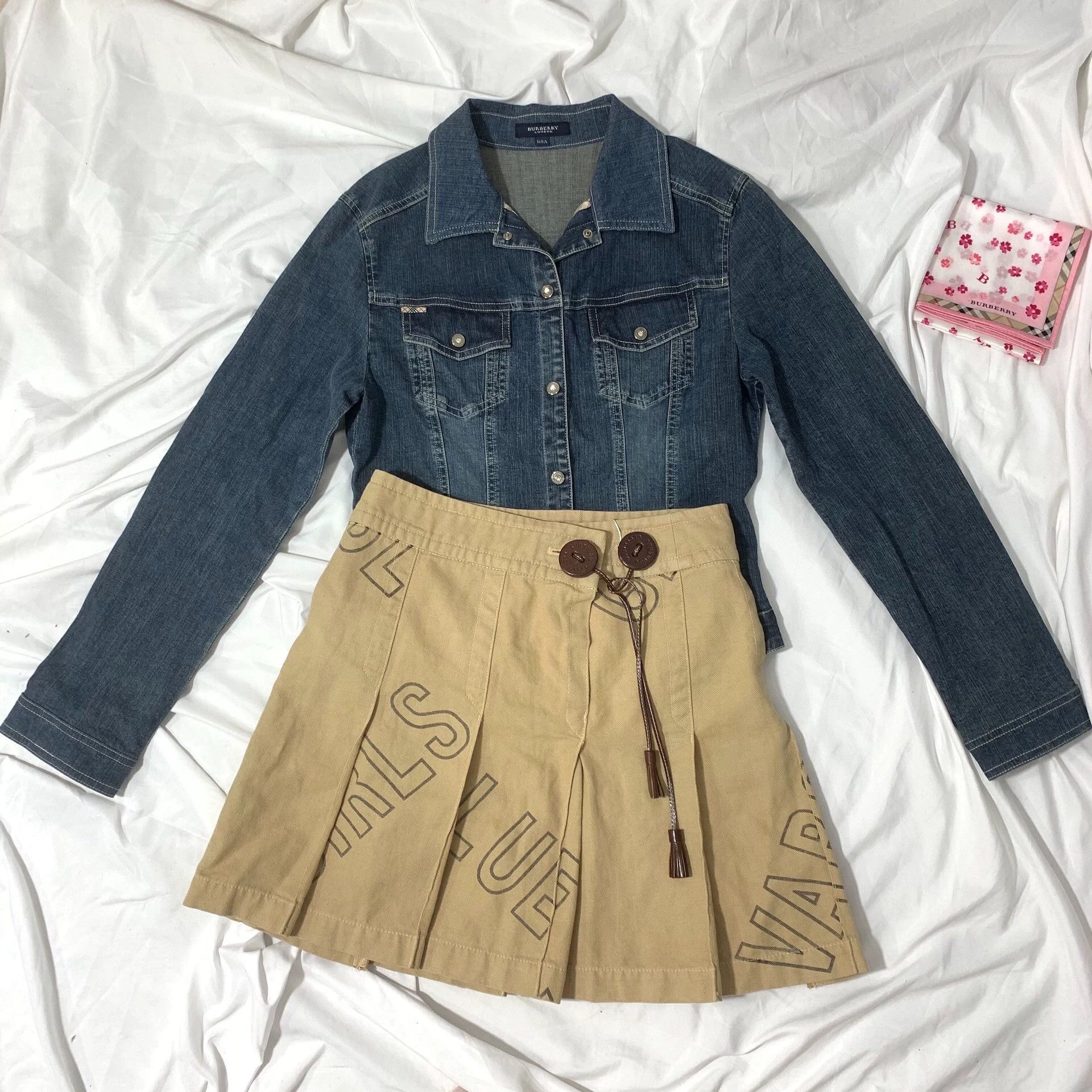 Burberry Burberry Pleated Mini Skirt - dmc Size US 27 - 1 Thumbnail