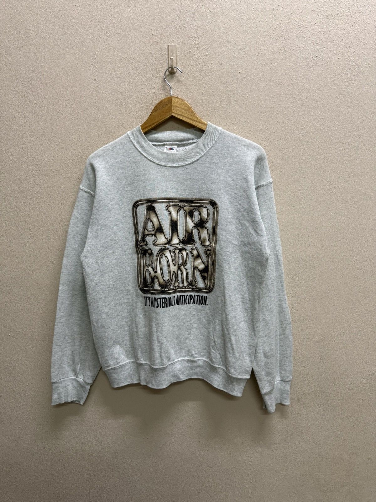 Vintage Vintage 90s Air Born it’s mysterious anticipation Sweatshirt Size US S / EU 44-46 / 1 - 16 Thumbnail