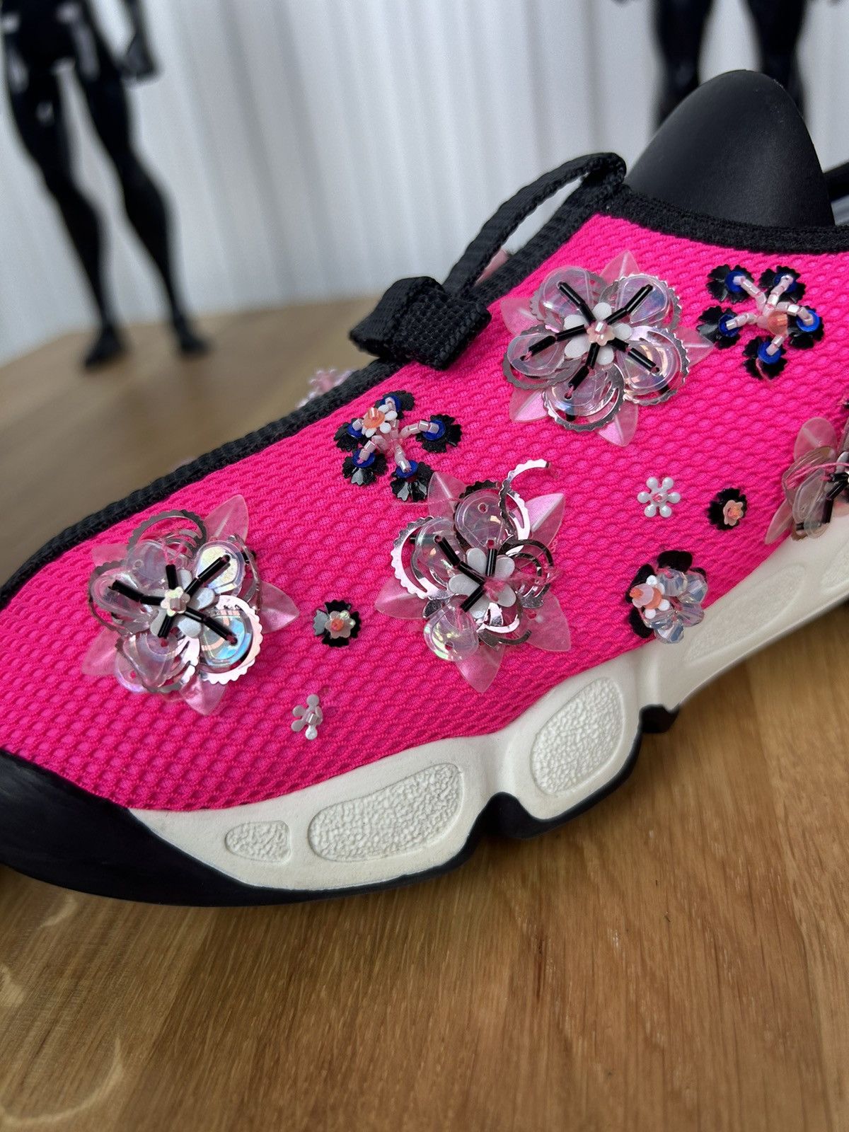 Dior Christian Dior Mesh Embellished sneaker Size US 7 / IT 37 - 10 Thumbnail